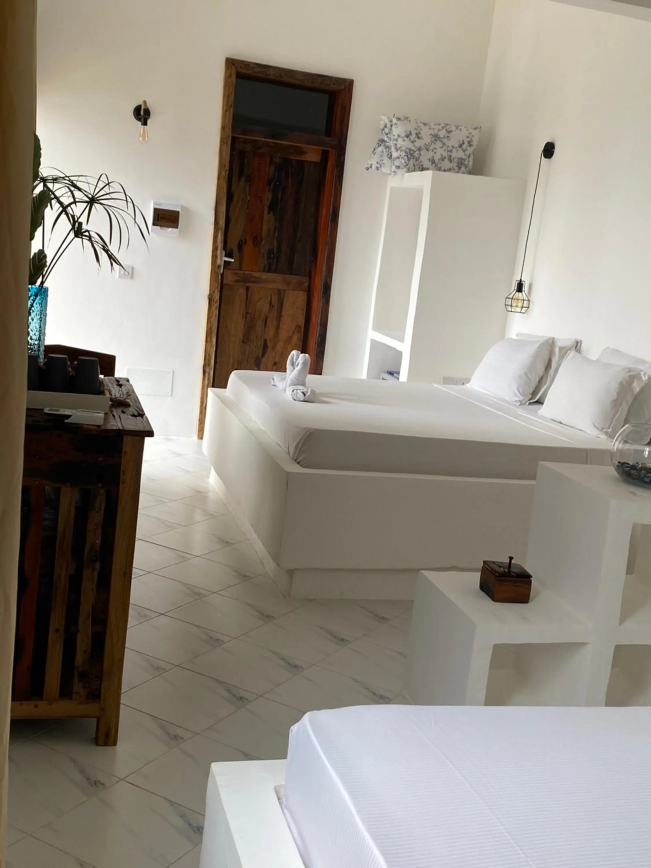 Bed in Cactus lodge Zanzibar