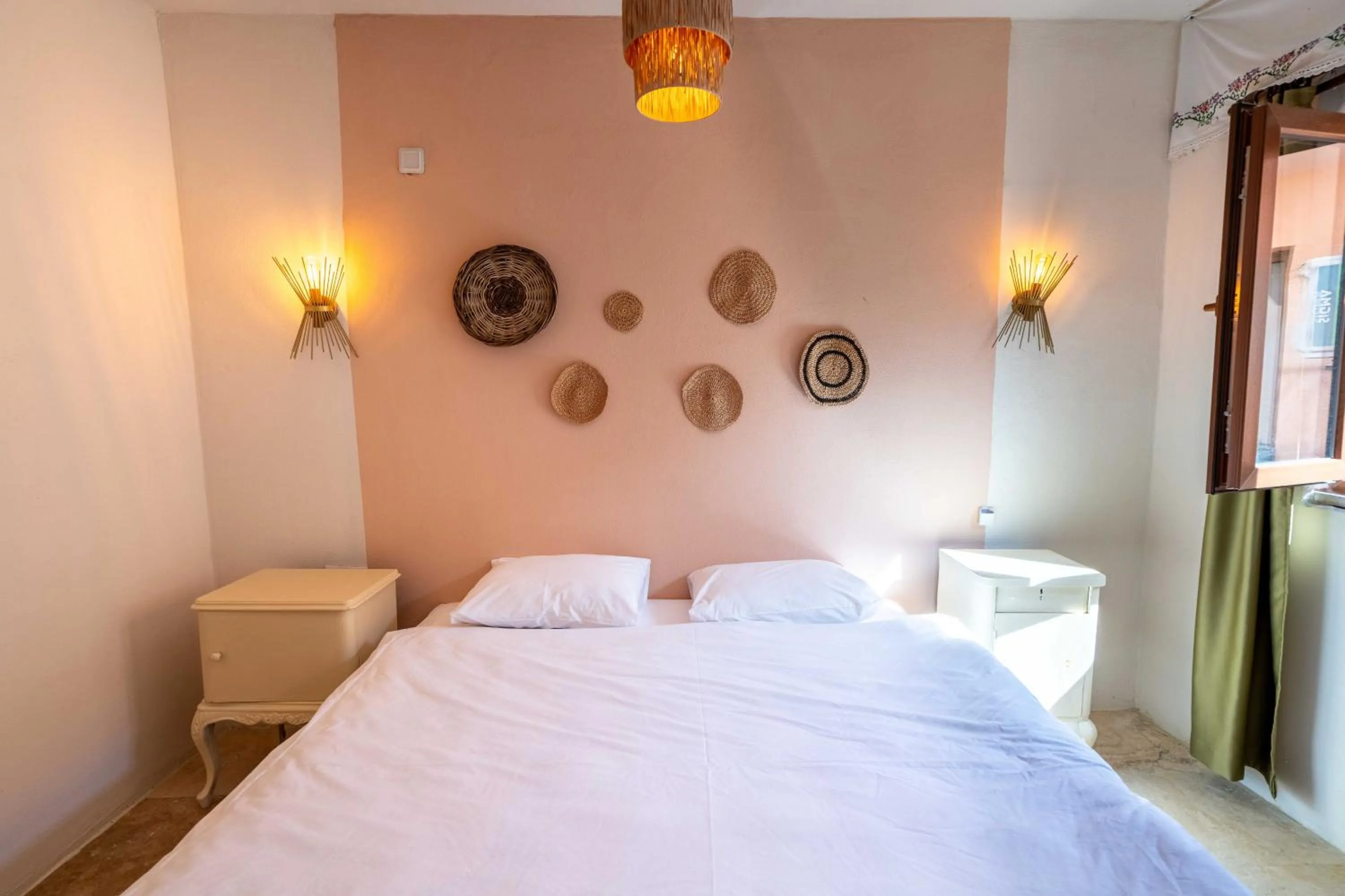 Bedroom, Bed in CasaLyma Ayvalık