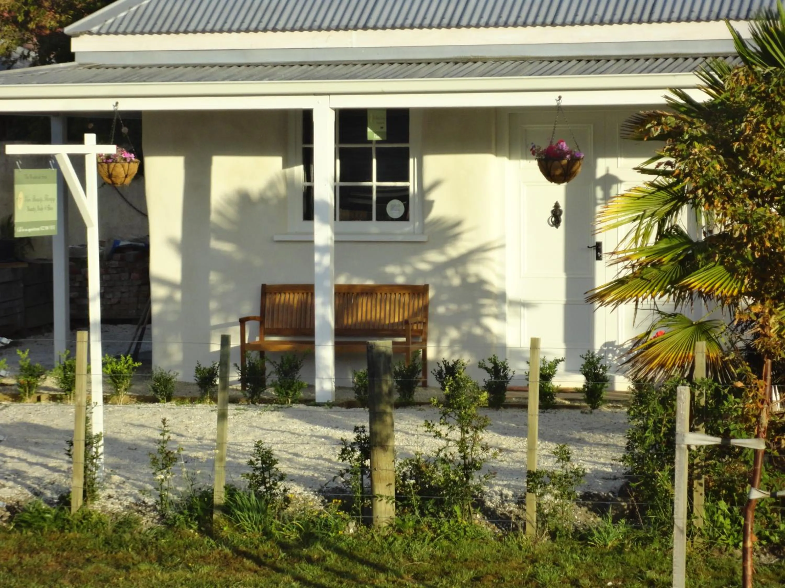 Facade/entrance in Woodstock Suite