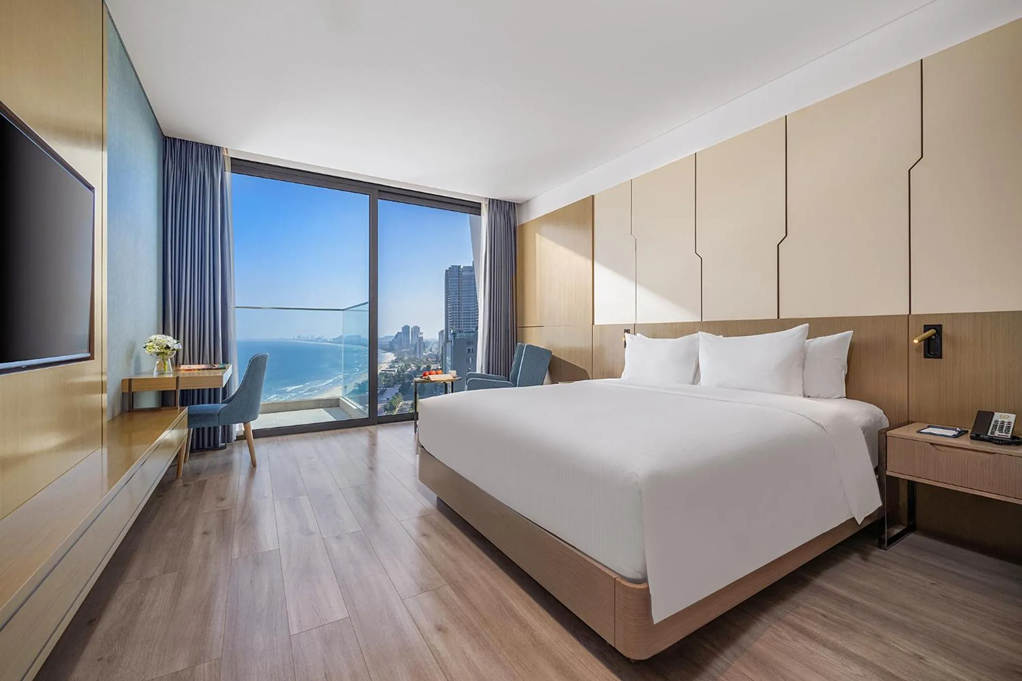 Bed in Awaken Da Nang Hotel