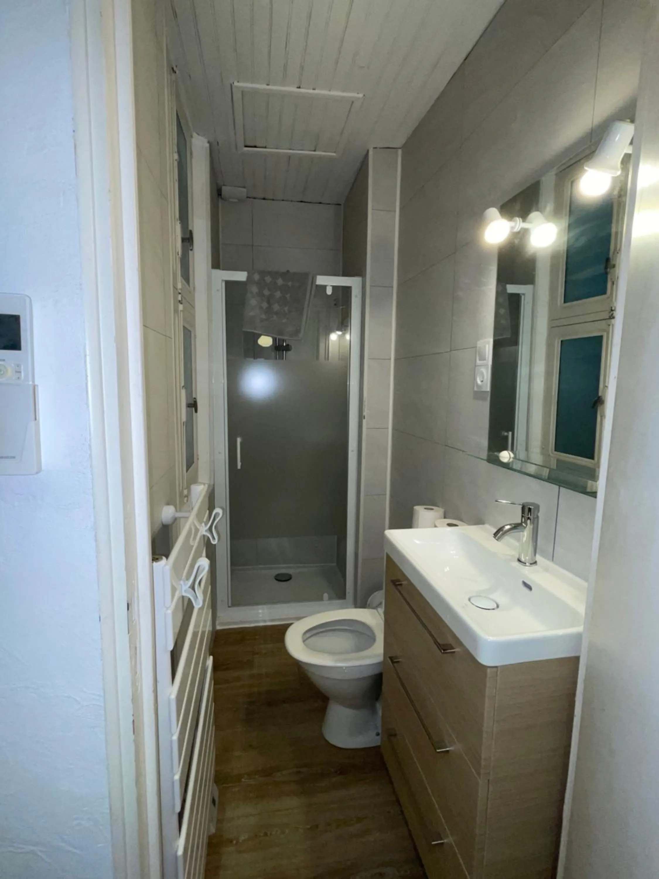 One-Bedroom Apartment in Studio N•2 avec patio en plein cœur de la ville