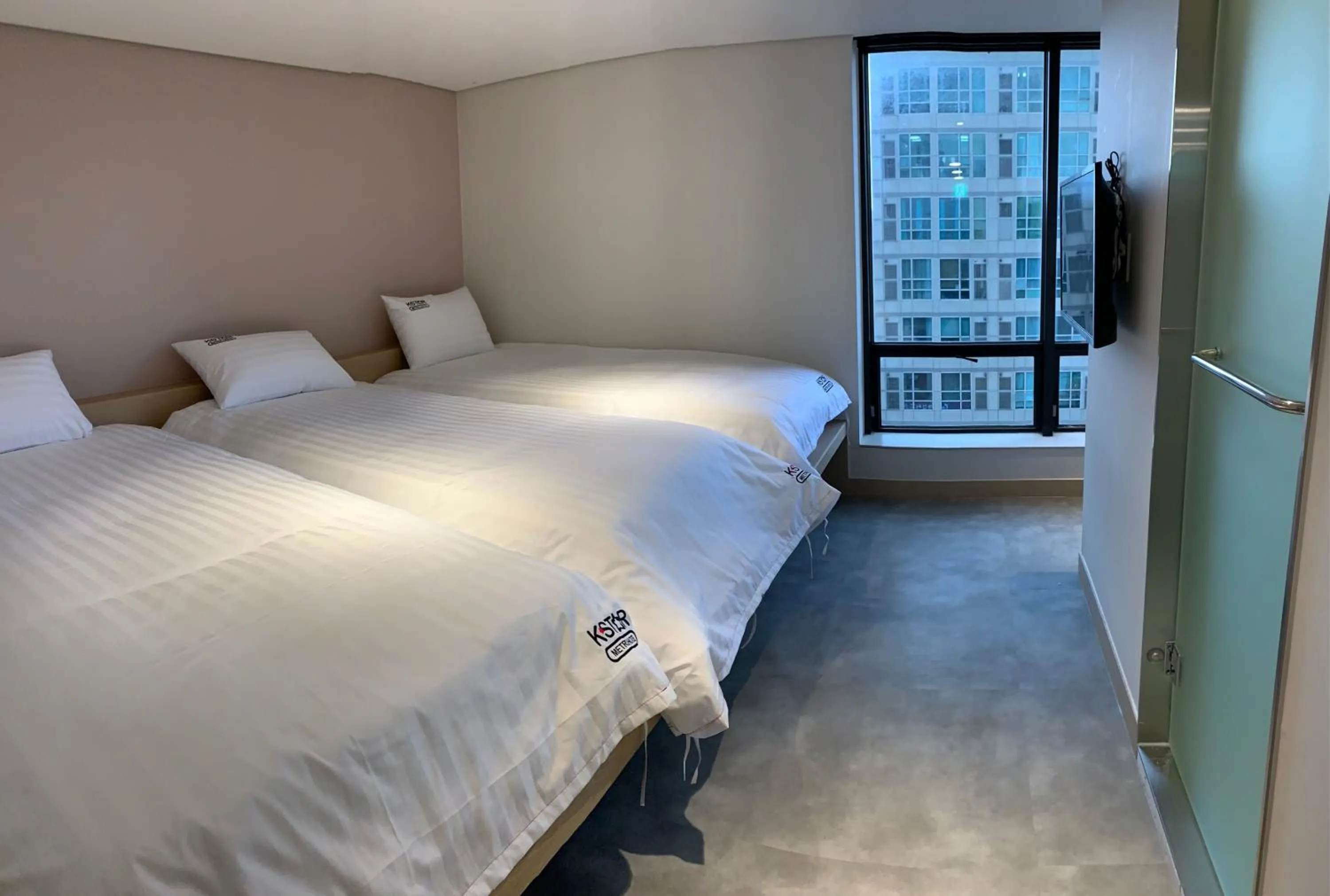 Decorative detail, Bed in KSTAR METRO Hotel