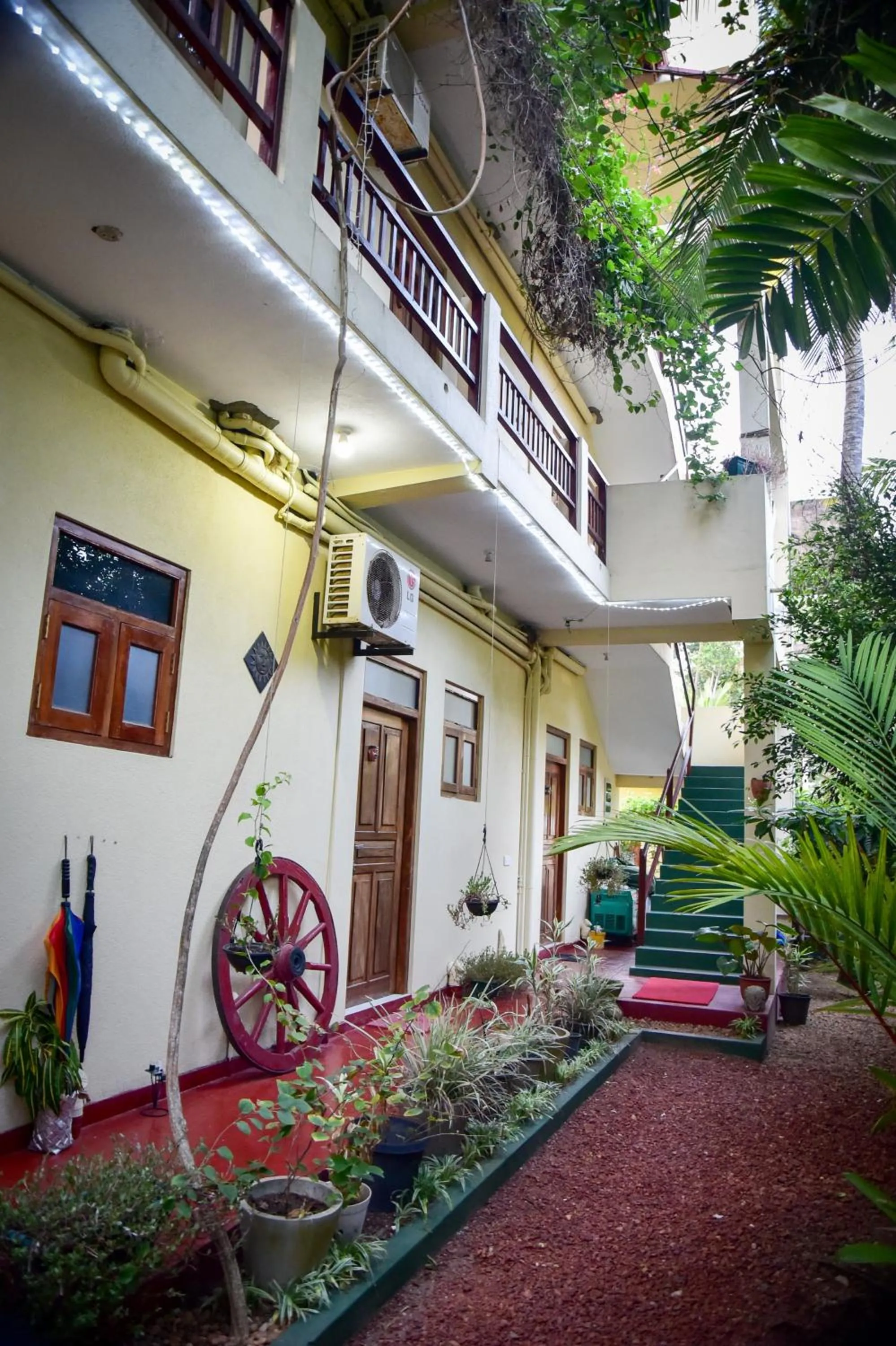 Garden view in Hotel Finlanka