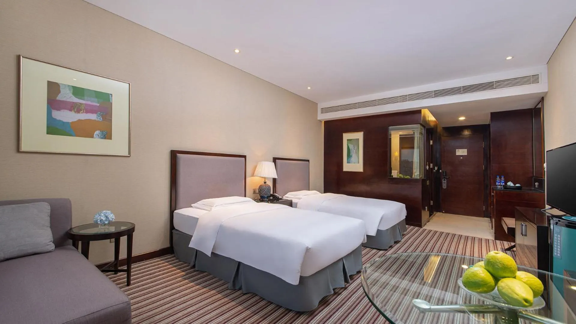 Photo of the whole room, Bed in Binbei Yiho Hotel