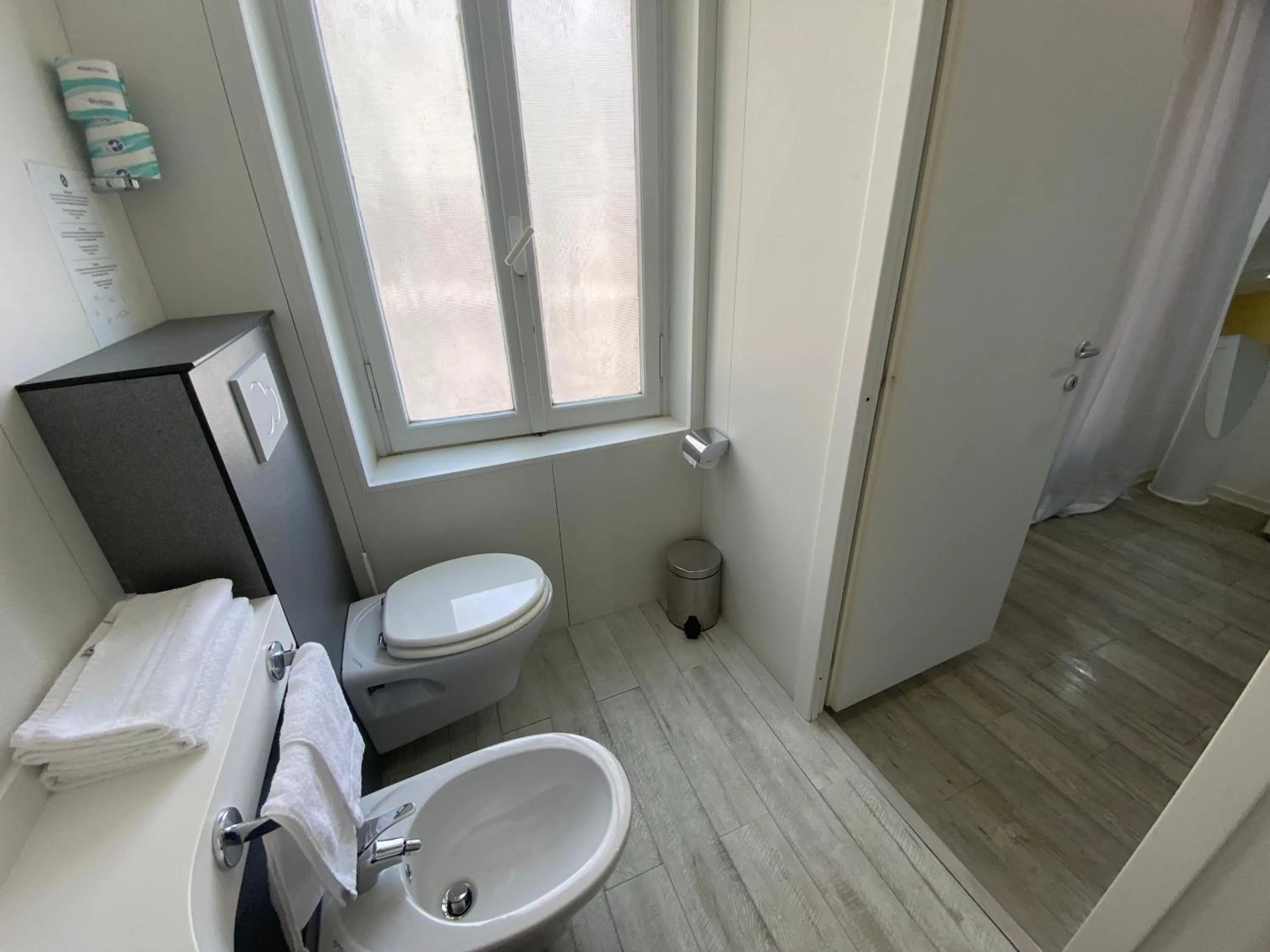 Bathroom in Londrino Sanremo