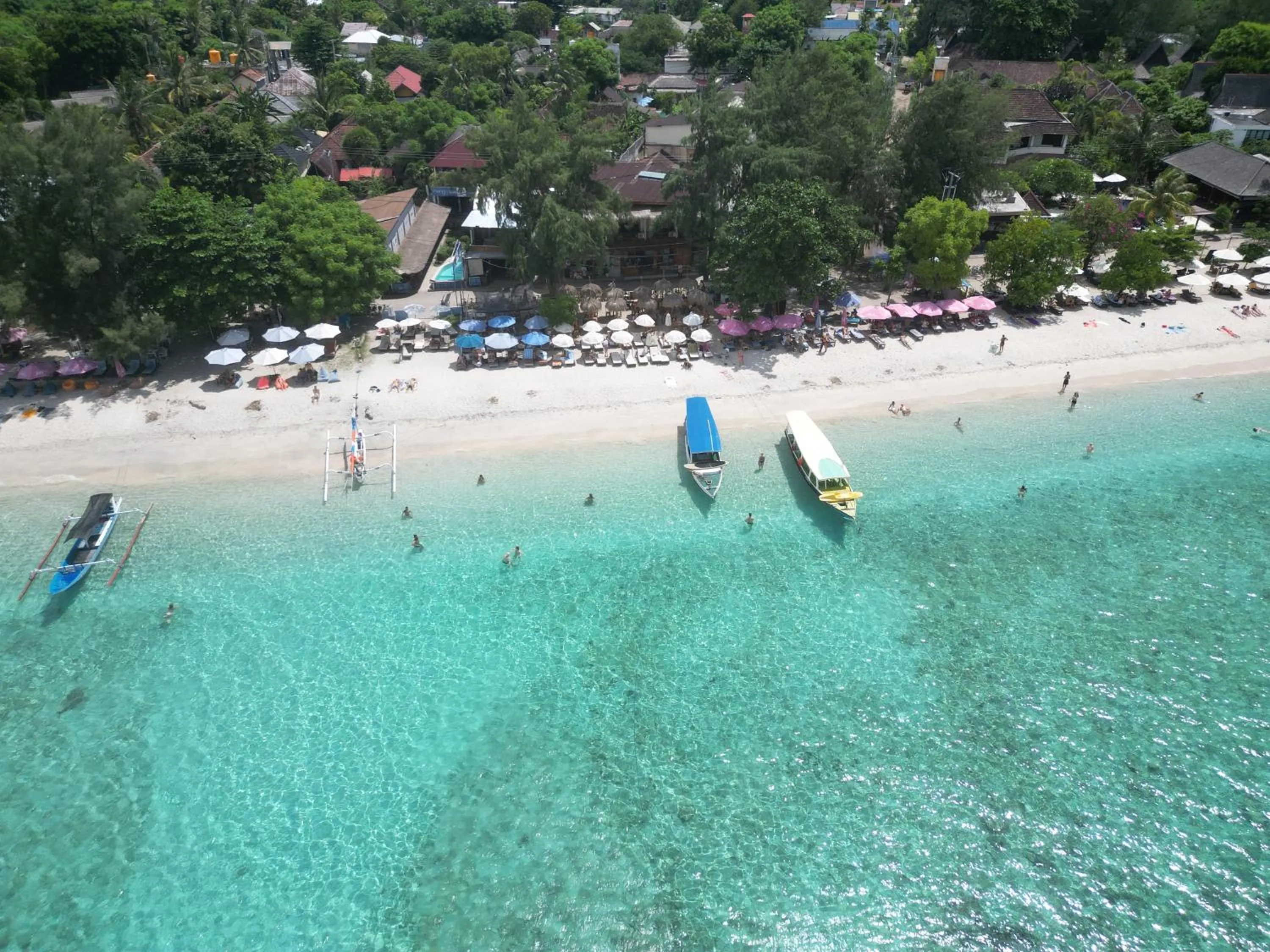 Beach in La Bella - Hotel Villa & Spa