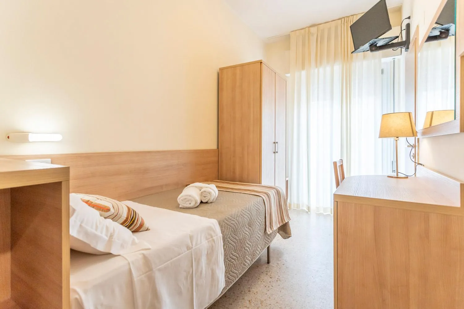 Bedroom, Bed in Hotel Cormoran Riccione