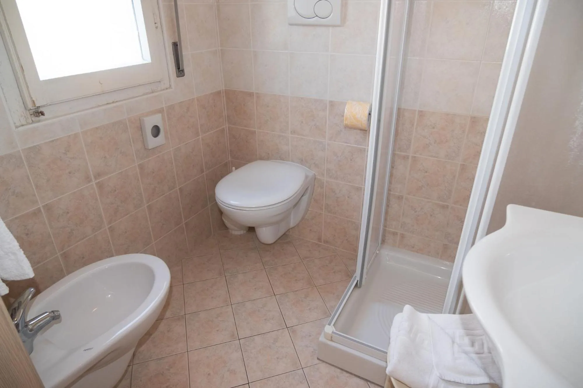 Bathroom in Hotel Cormoran Riccione