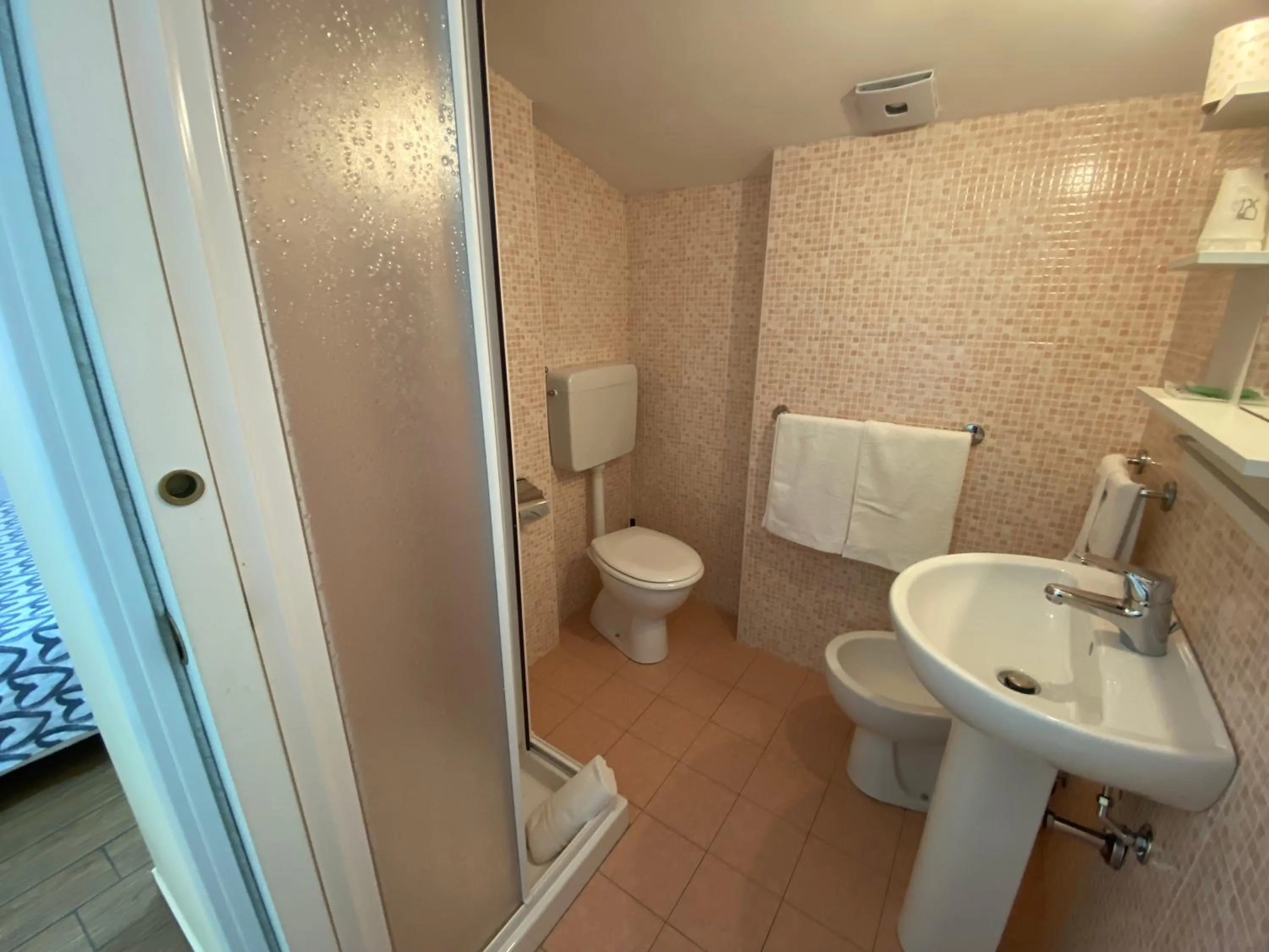 Bathroom in Via Mameli 5