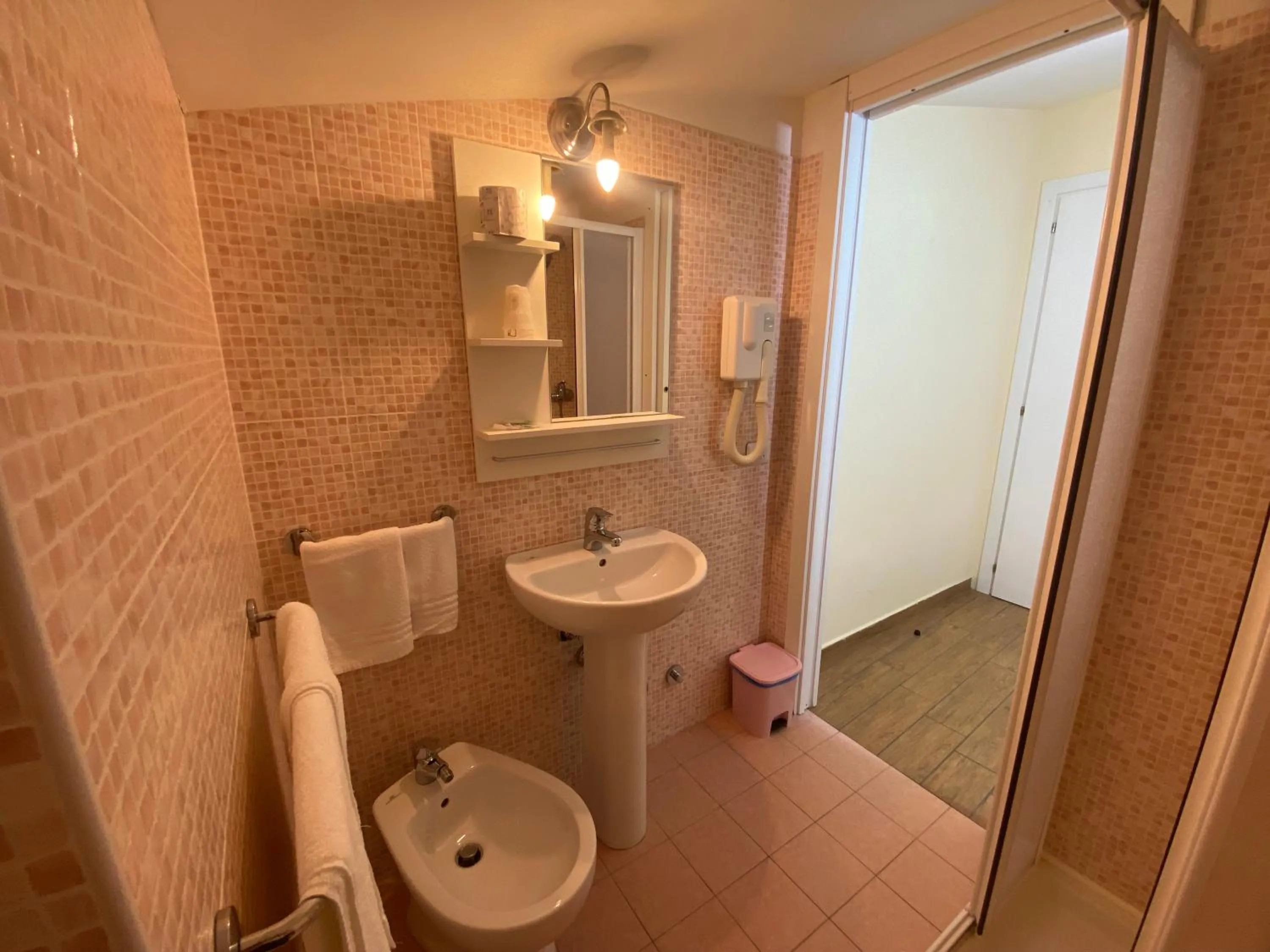 Bathroom in Via Mameli 5