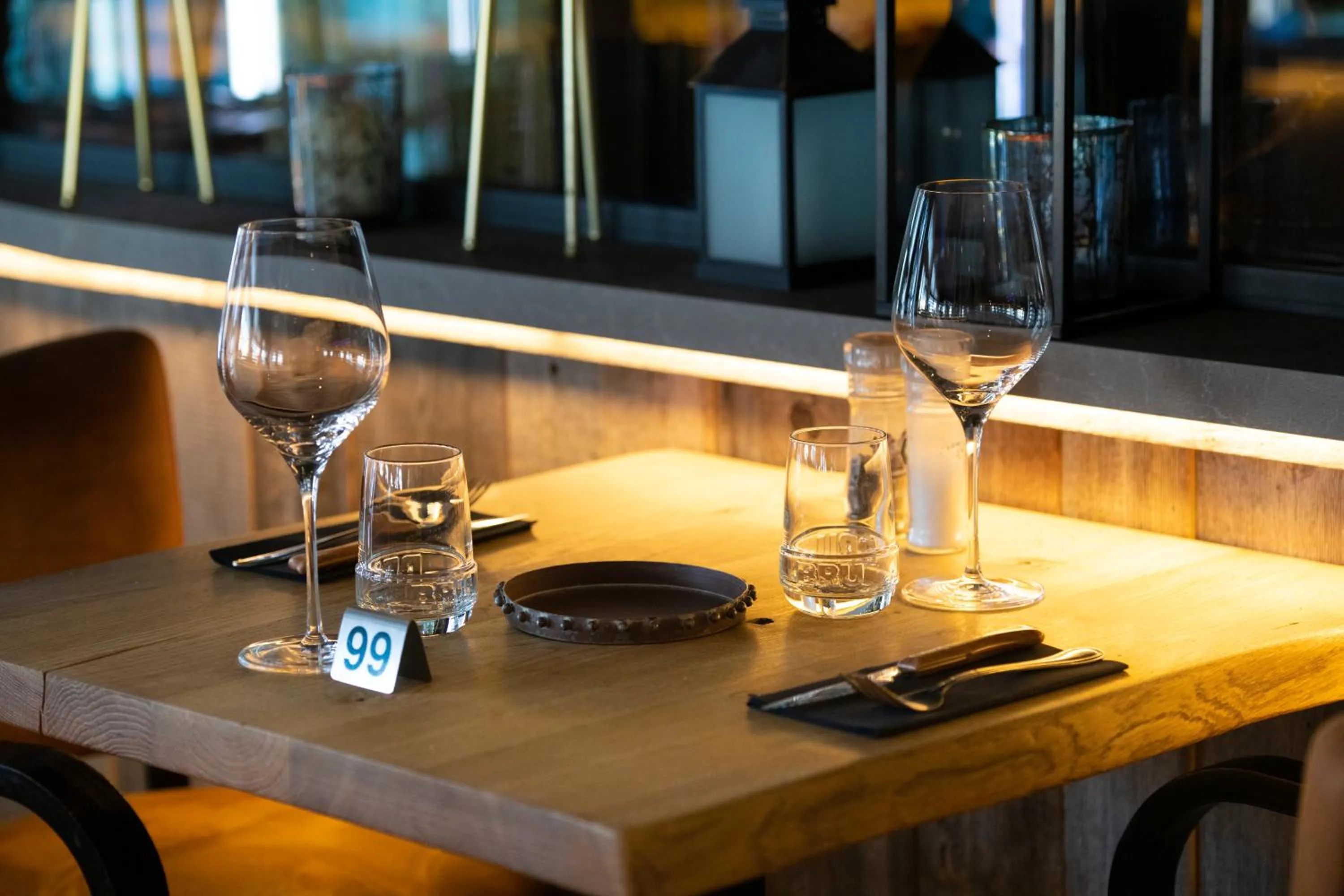 Restaurant/places to eat in Hôtel de la Tour