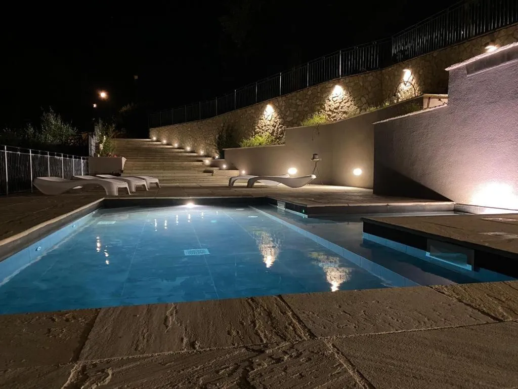 Swimming pool in Il Castello Di Perchia
