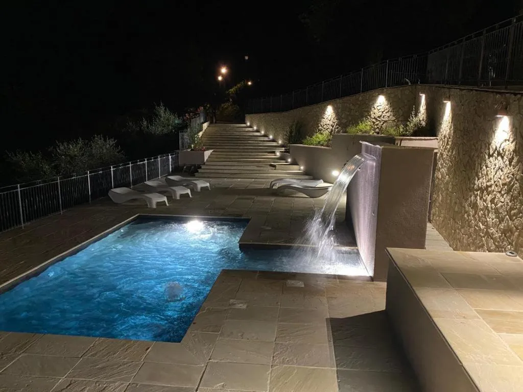 Swimming pool in Il Castello Di Perchia