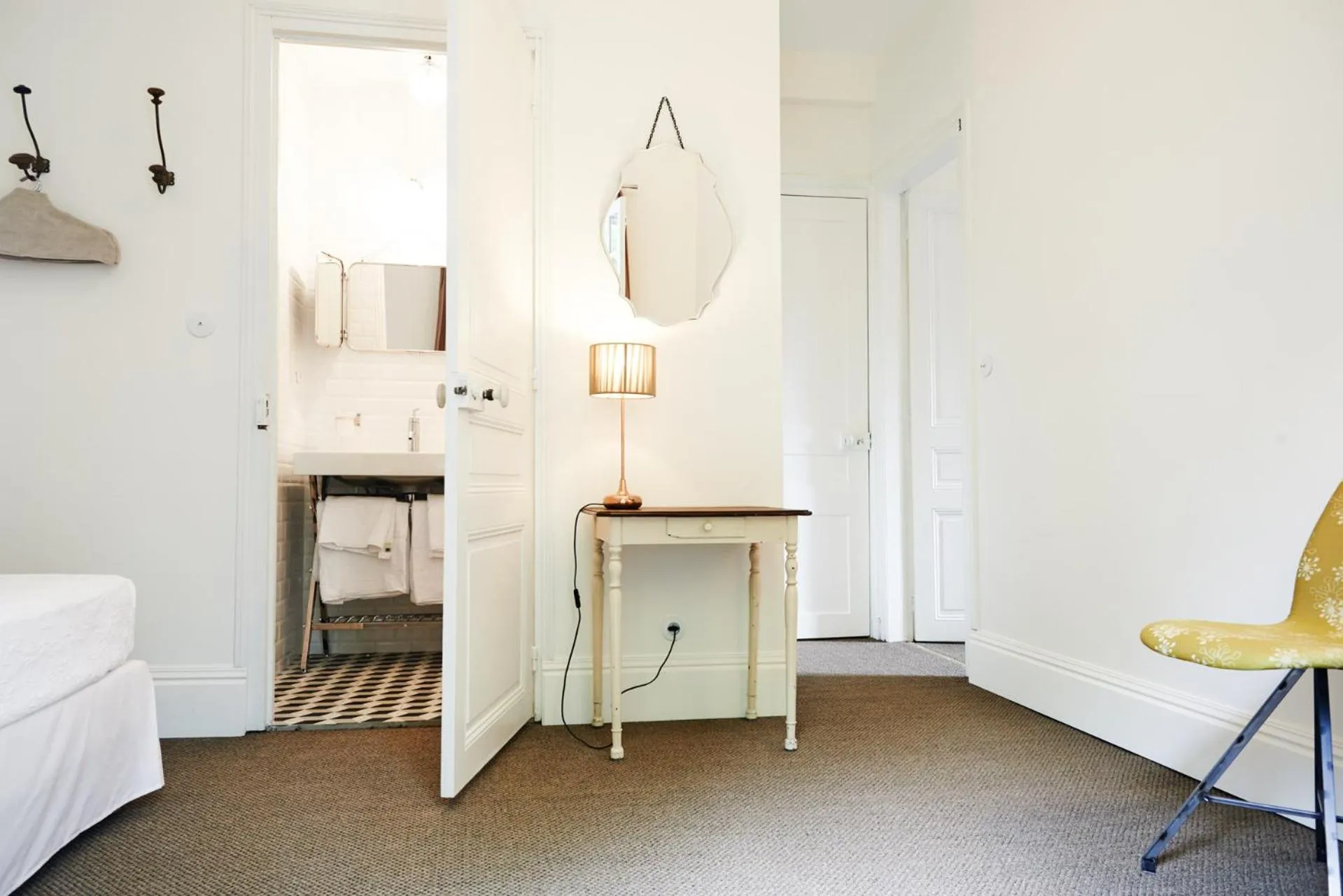 Bedroom, Bed in La Dime de Giverny - Chambres d'hôtes