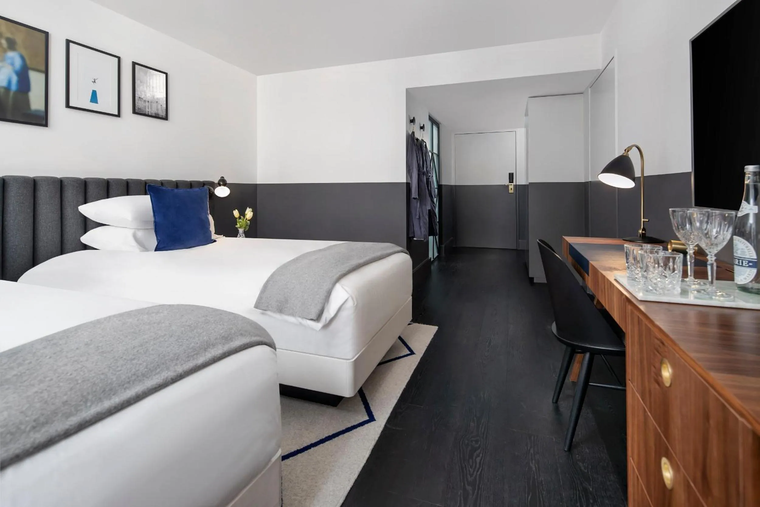 Photo of the whole room, Bed in Kimpton De Witt Amsterdam by IHG
