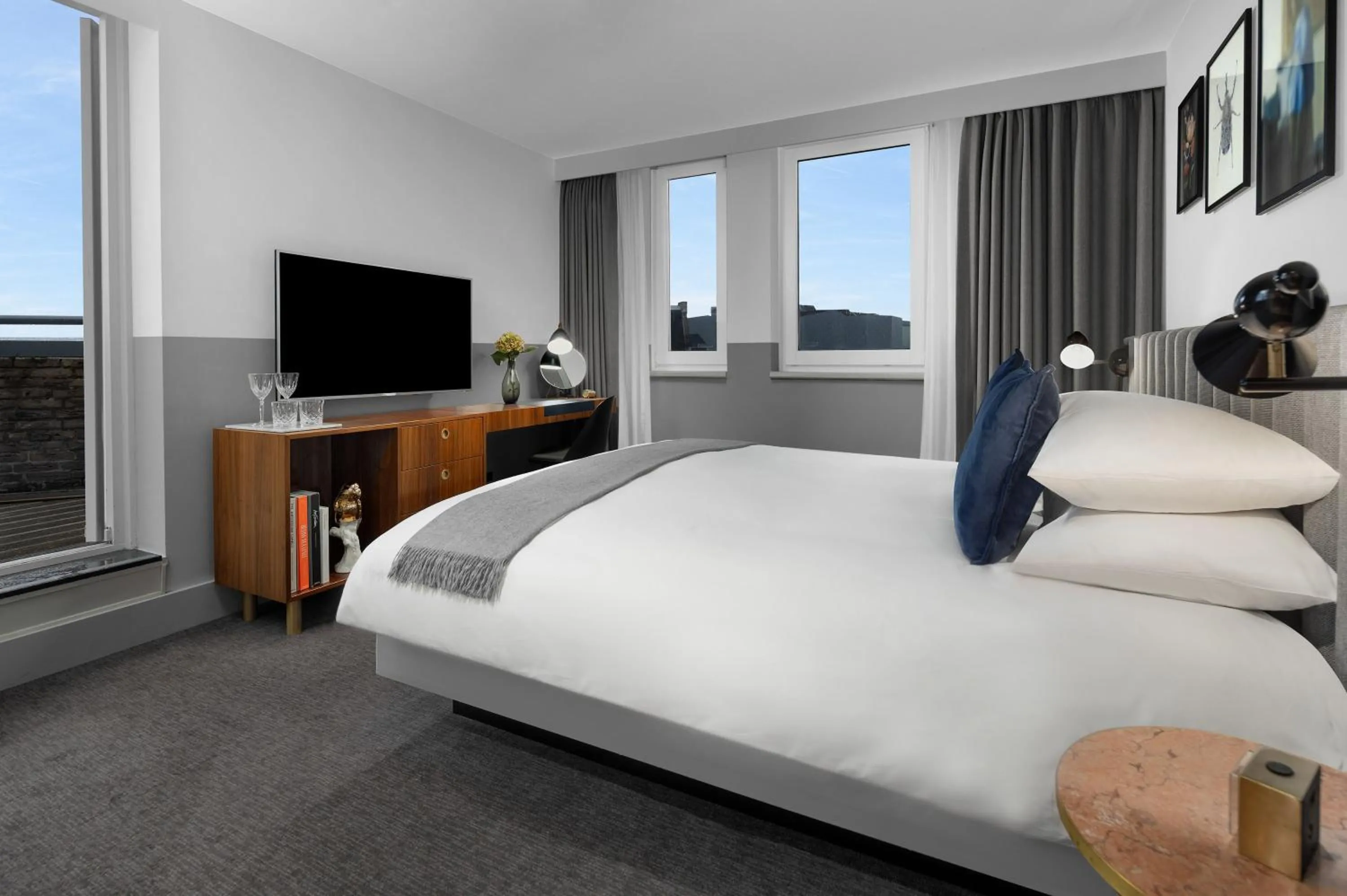 Photo of the whole room, Bed in Kimpton De Witt Amsterdam by IHG