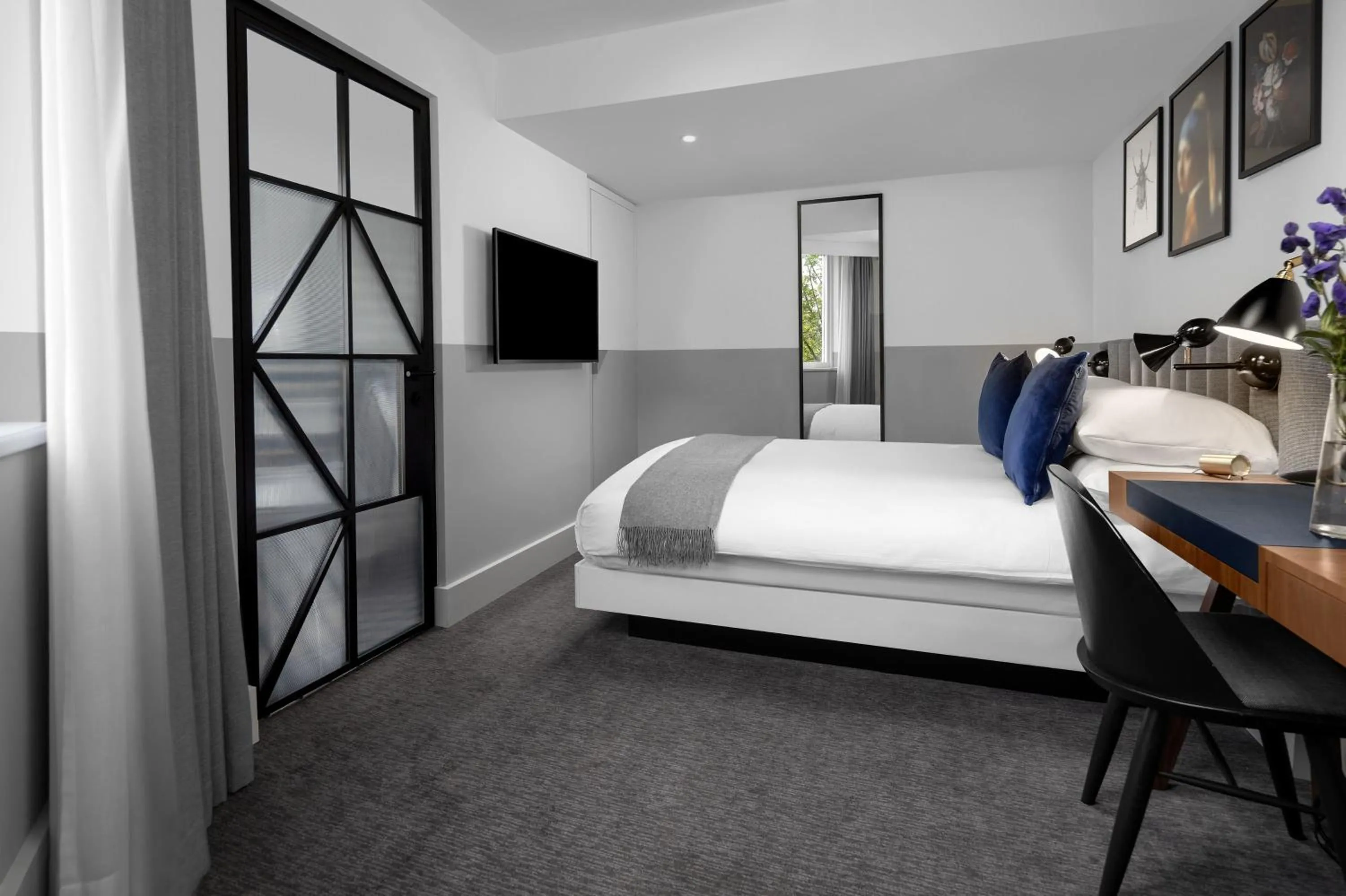 Photo of the whole room, Bed in Kimpton De Witt Amsterdam by IHG