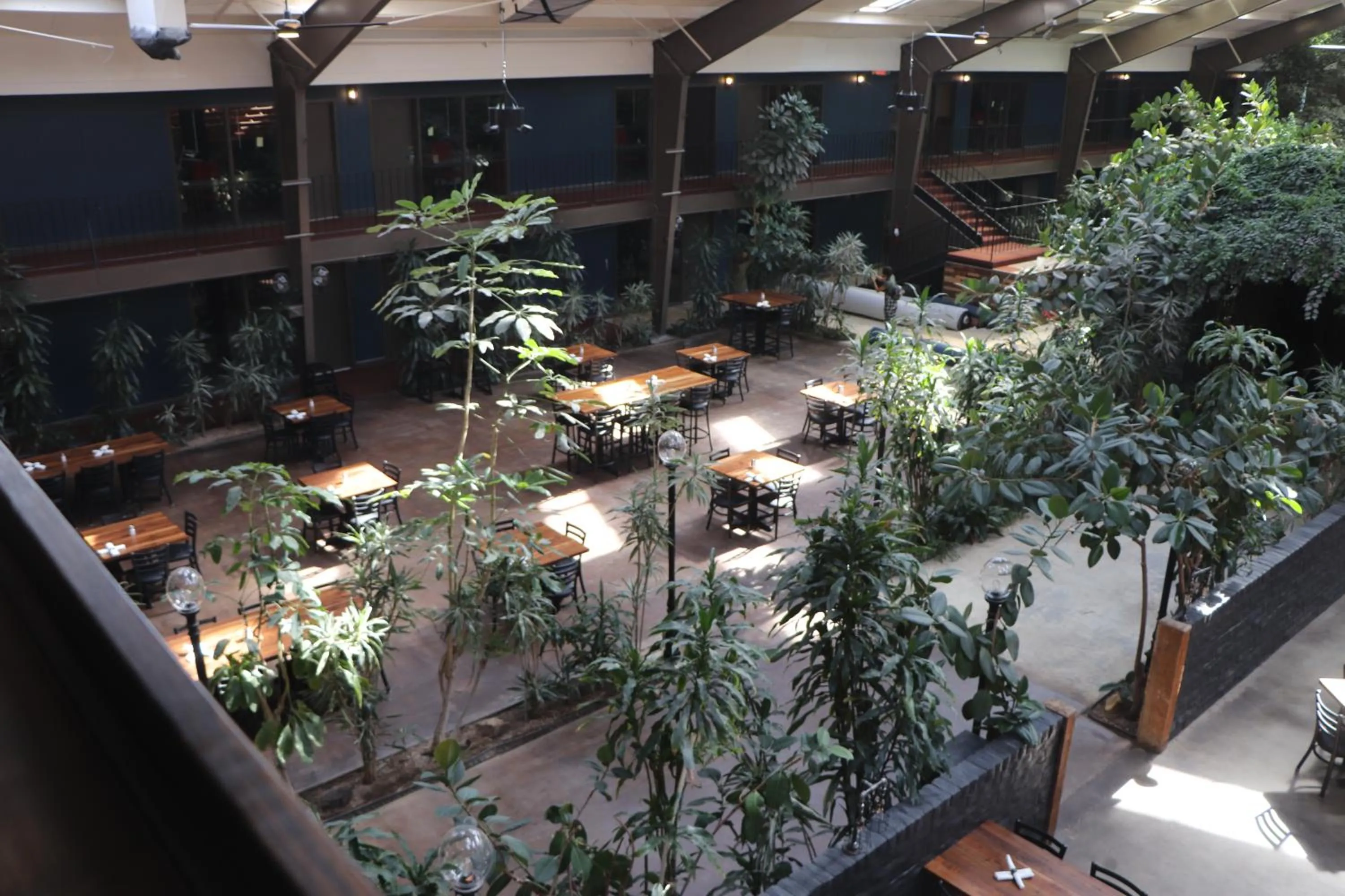 Restaurant/places to eat in Historic Cow Palace Inn