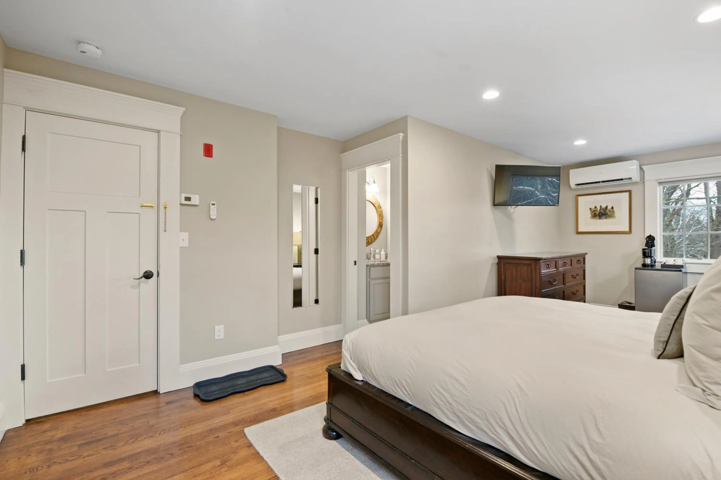 Bed in Brook Bound Inn