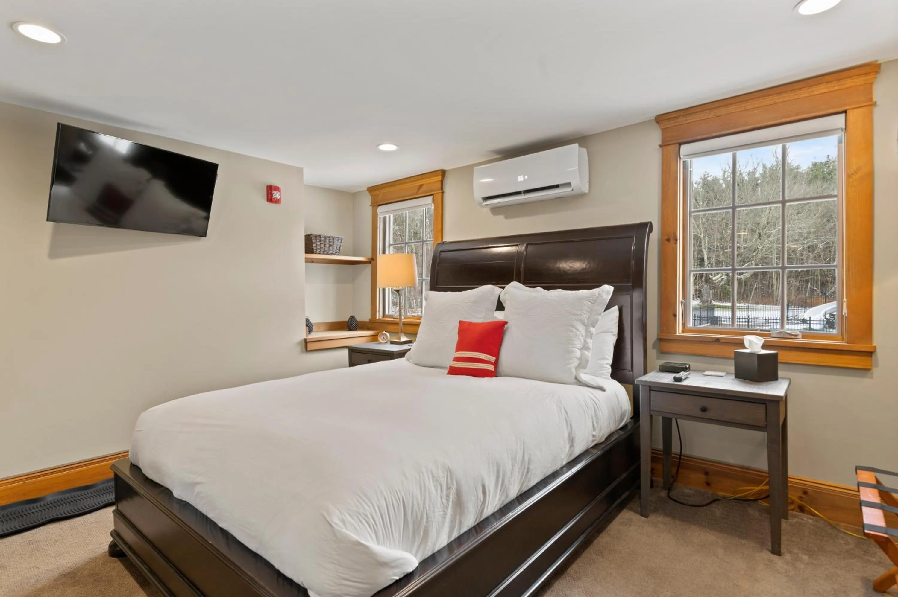 Bed in Brook Bound Inn