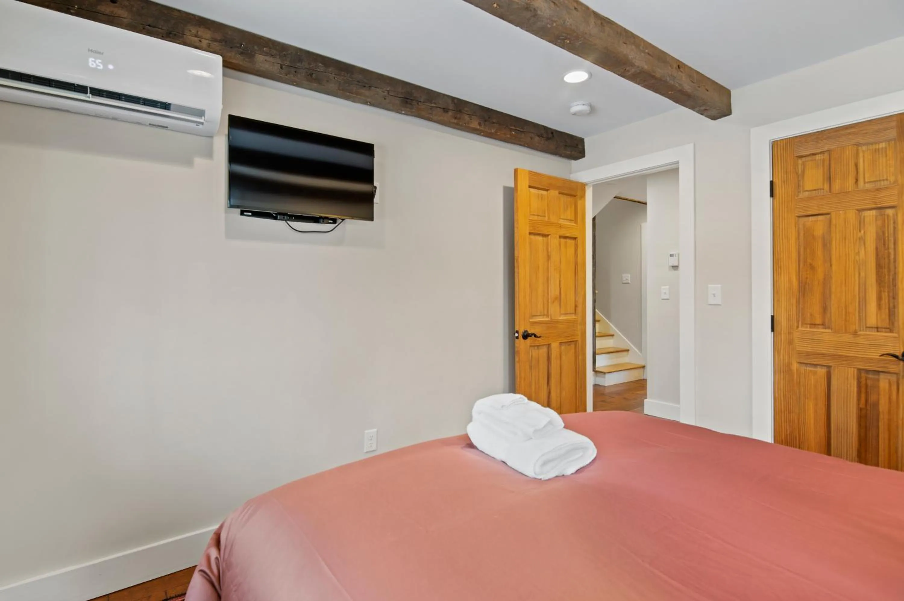 Bed in Brook Bound Inn