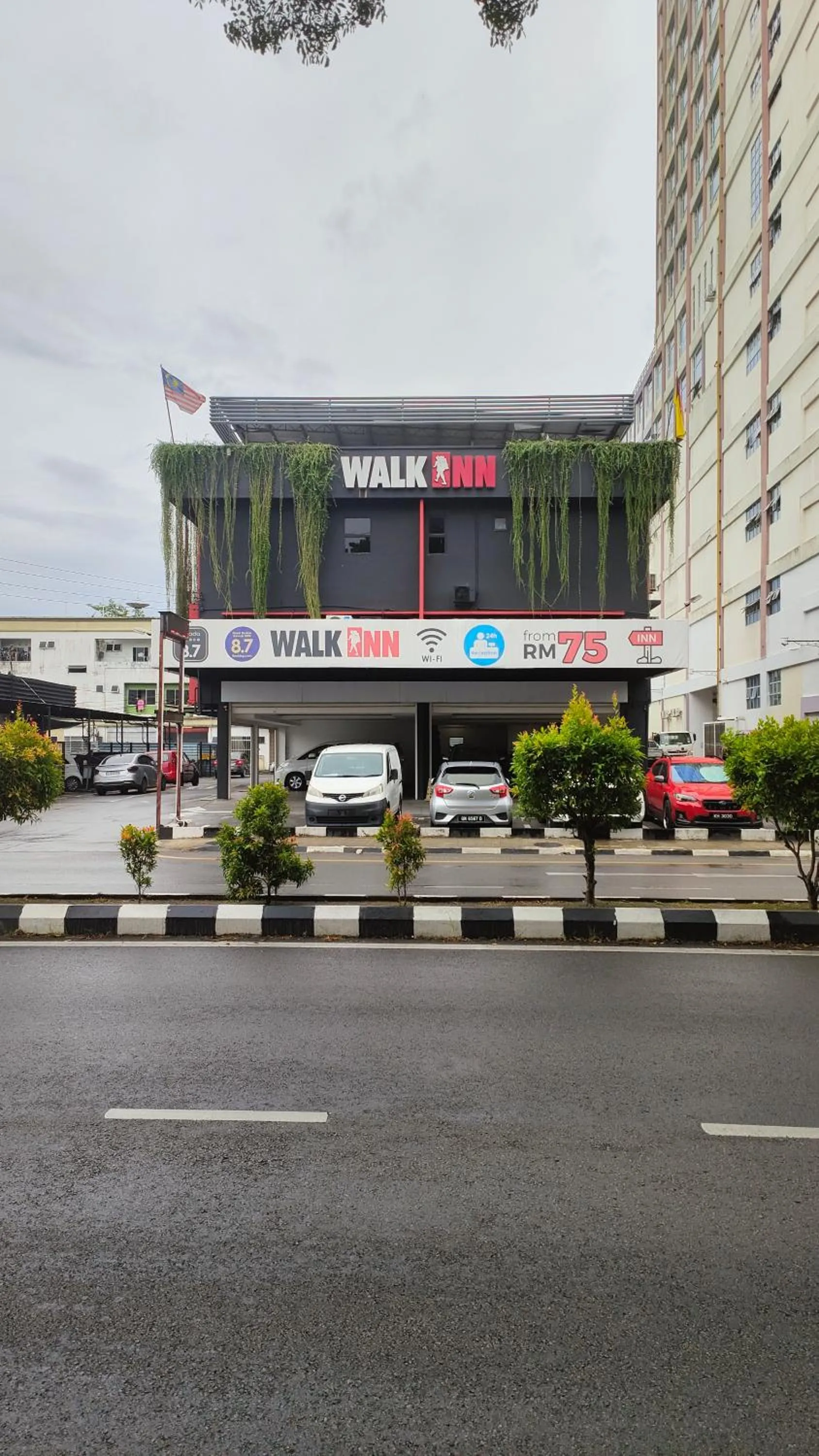 Property building in Walk Inn