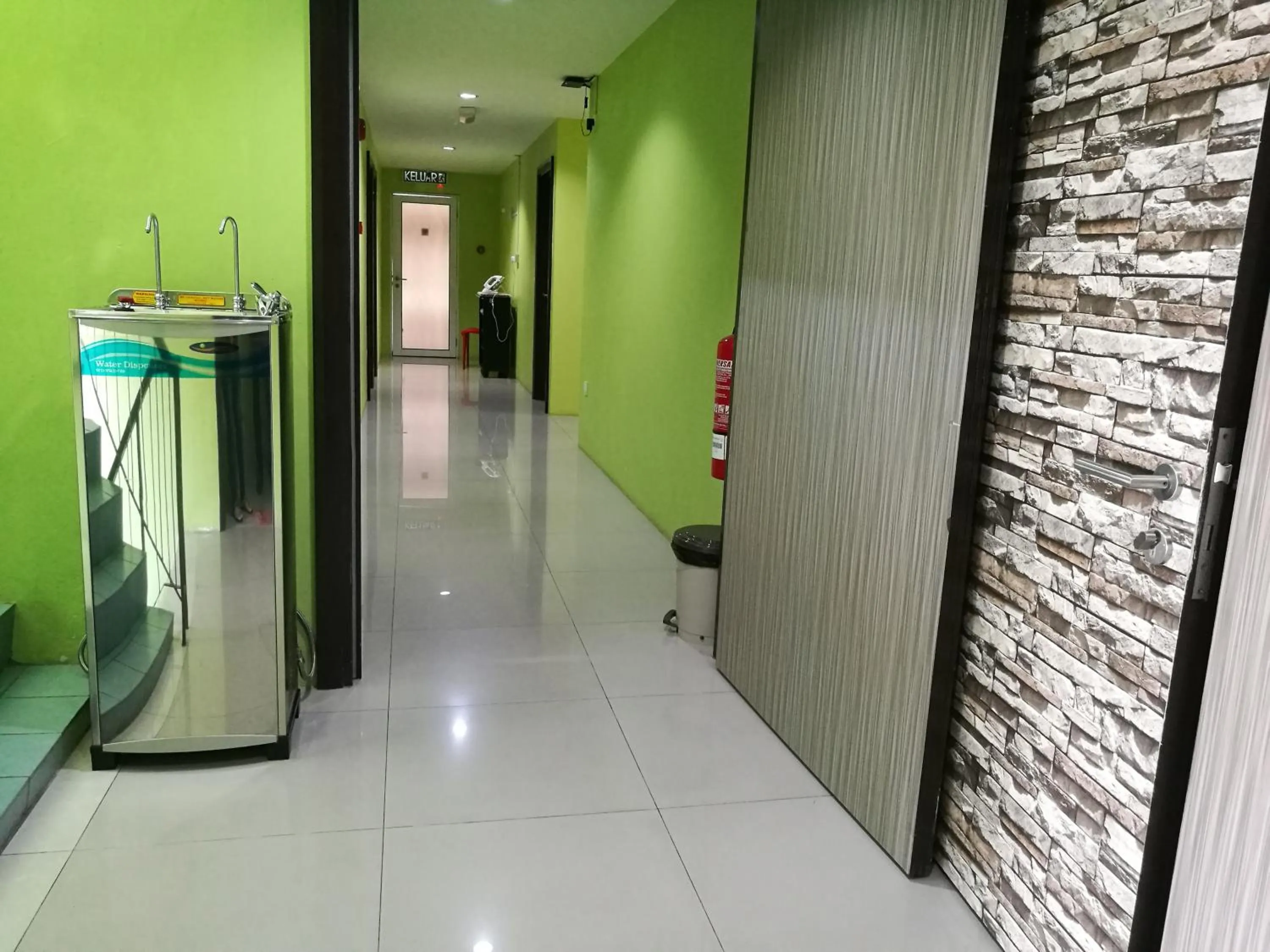 Area and facilities in Walk Inn