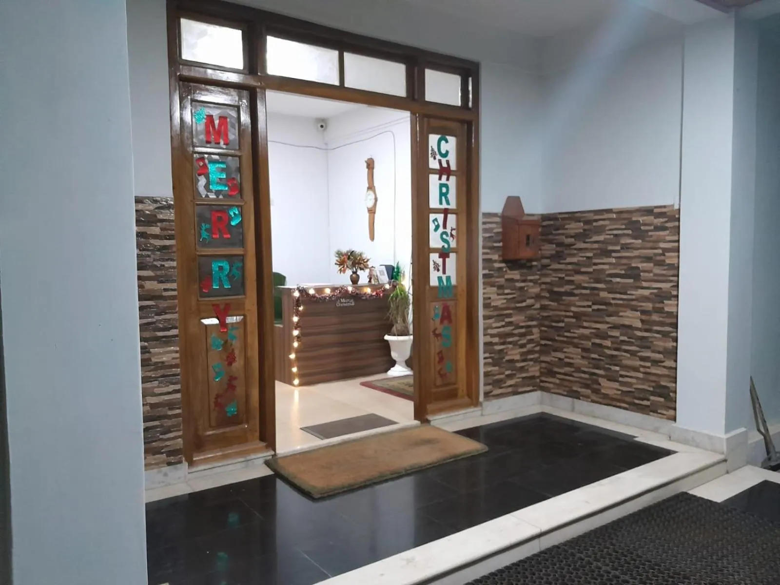 Facade/entrance in Shanti Sojourn