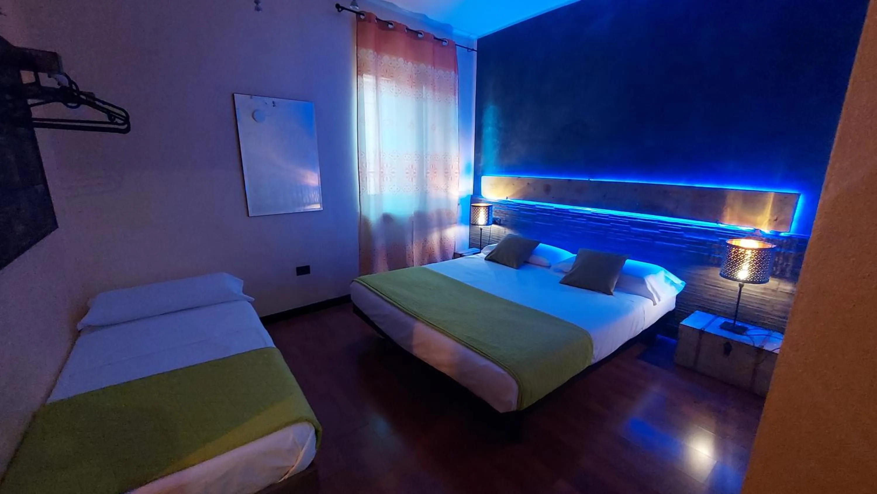Marconi Rooms and Apartments