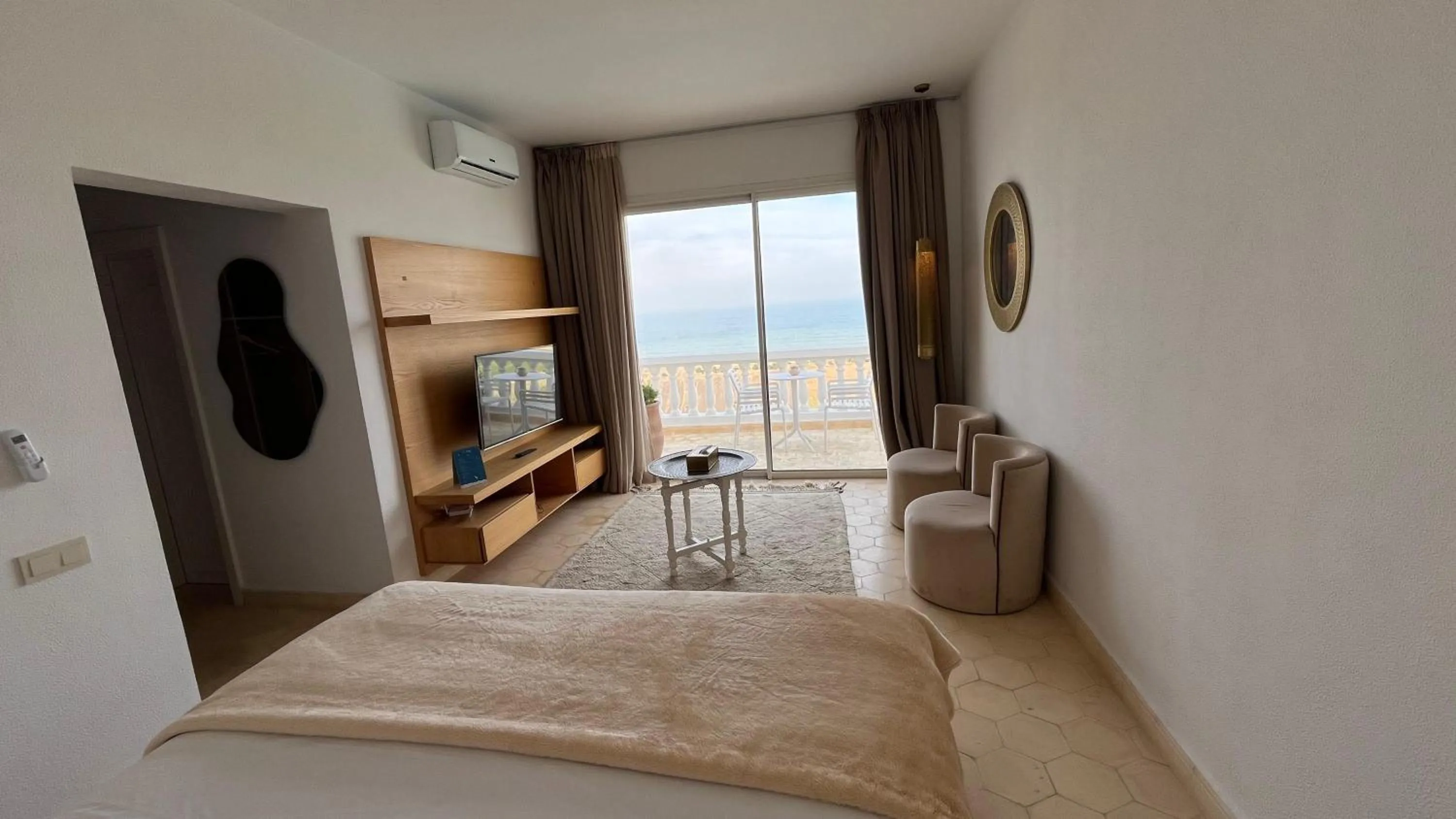 Bed in Villa La Falaise