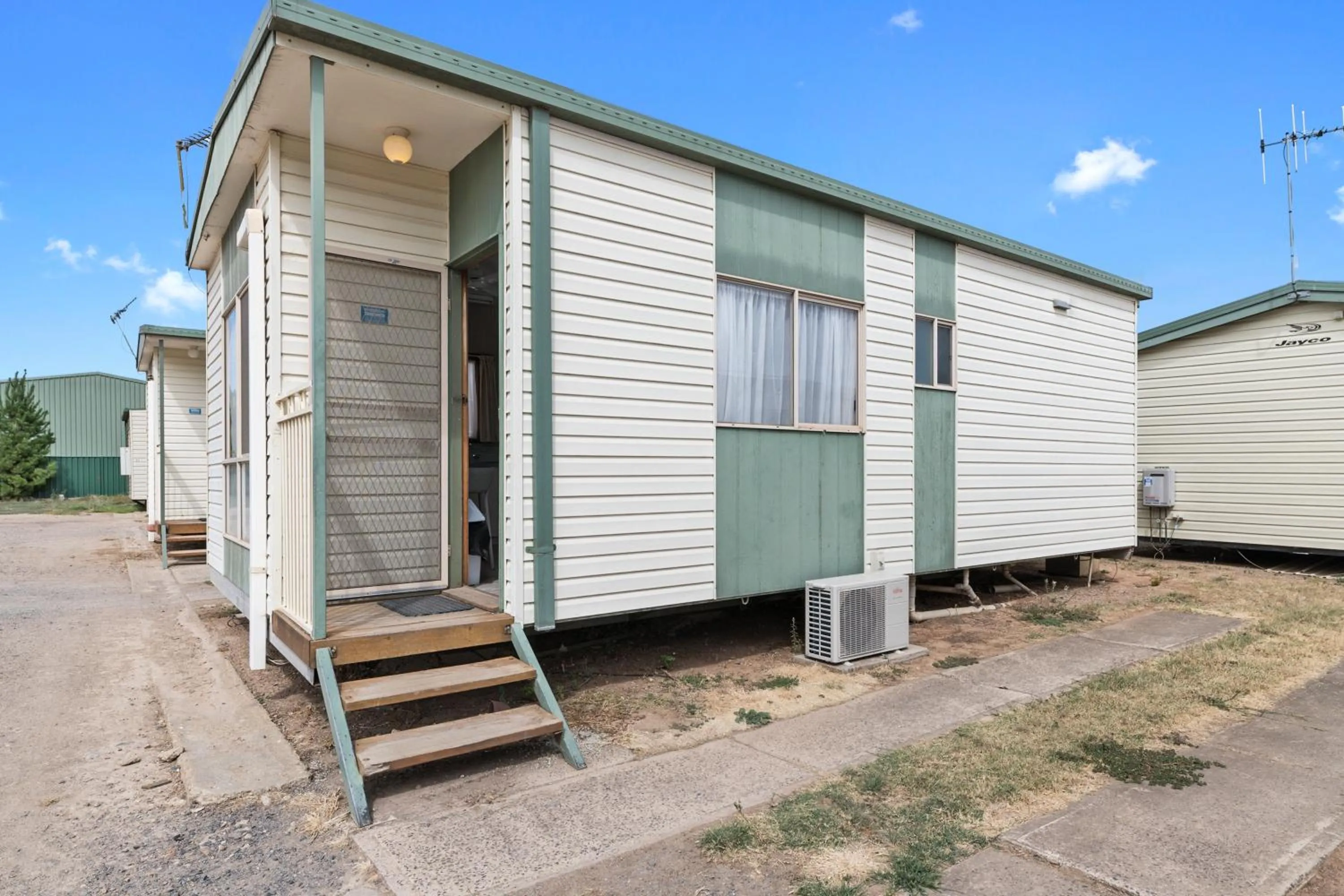 Property building in Benalla Tourist Park