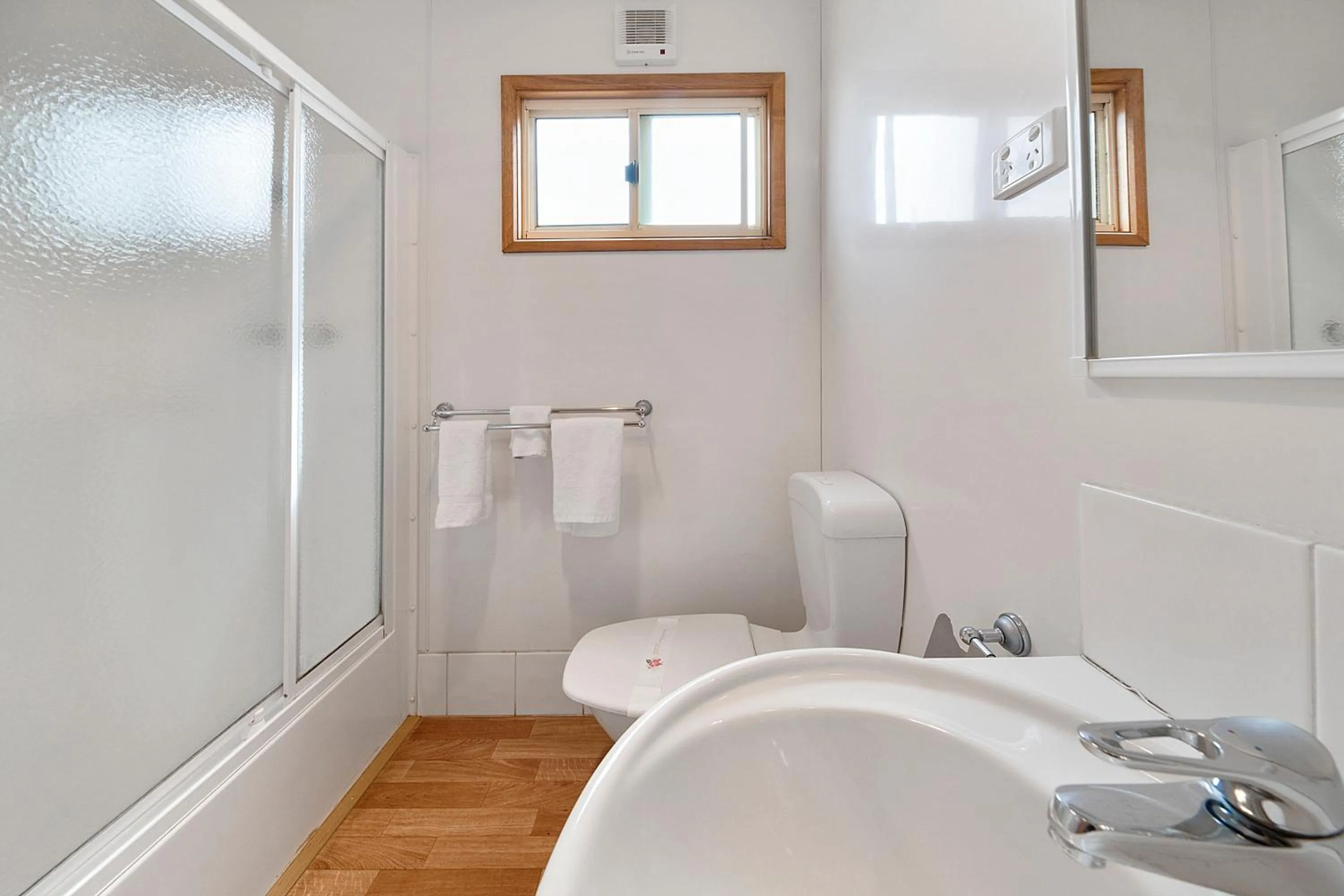 Bathroom in Benalla Tourist Park