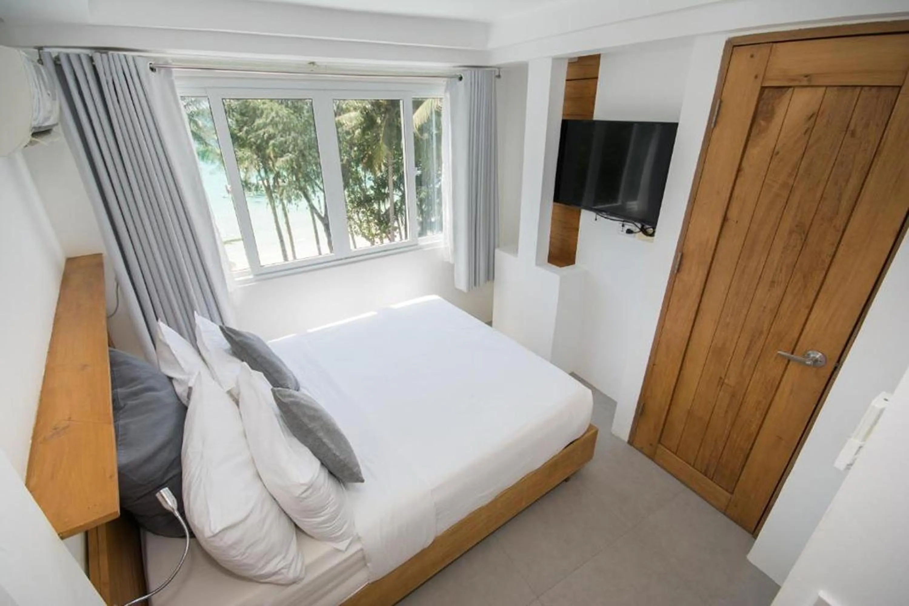 Photo of the whole room, Bed in Zuzuni Boutique Hotel