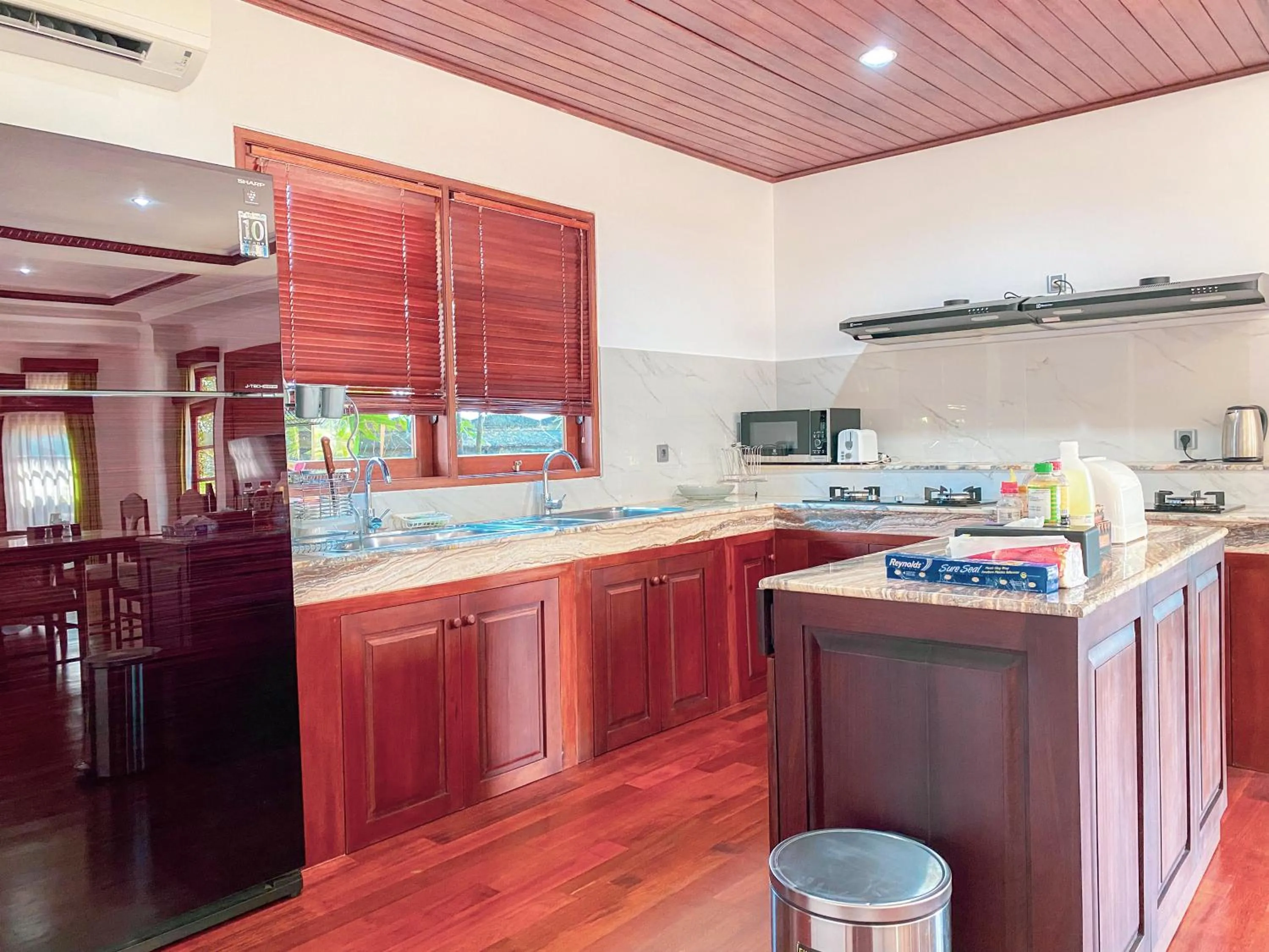 Kitchen or kitchenette in Medewi Surf Villa Luxury
