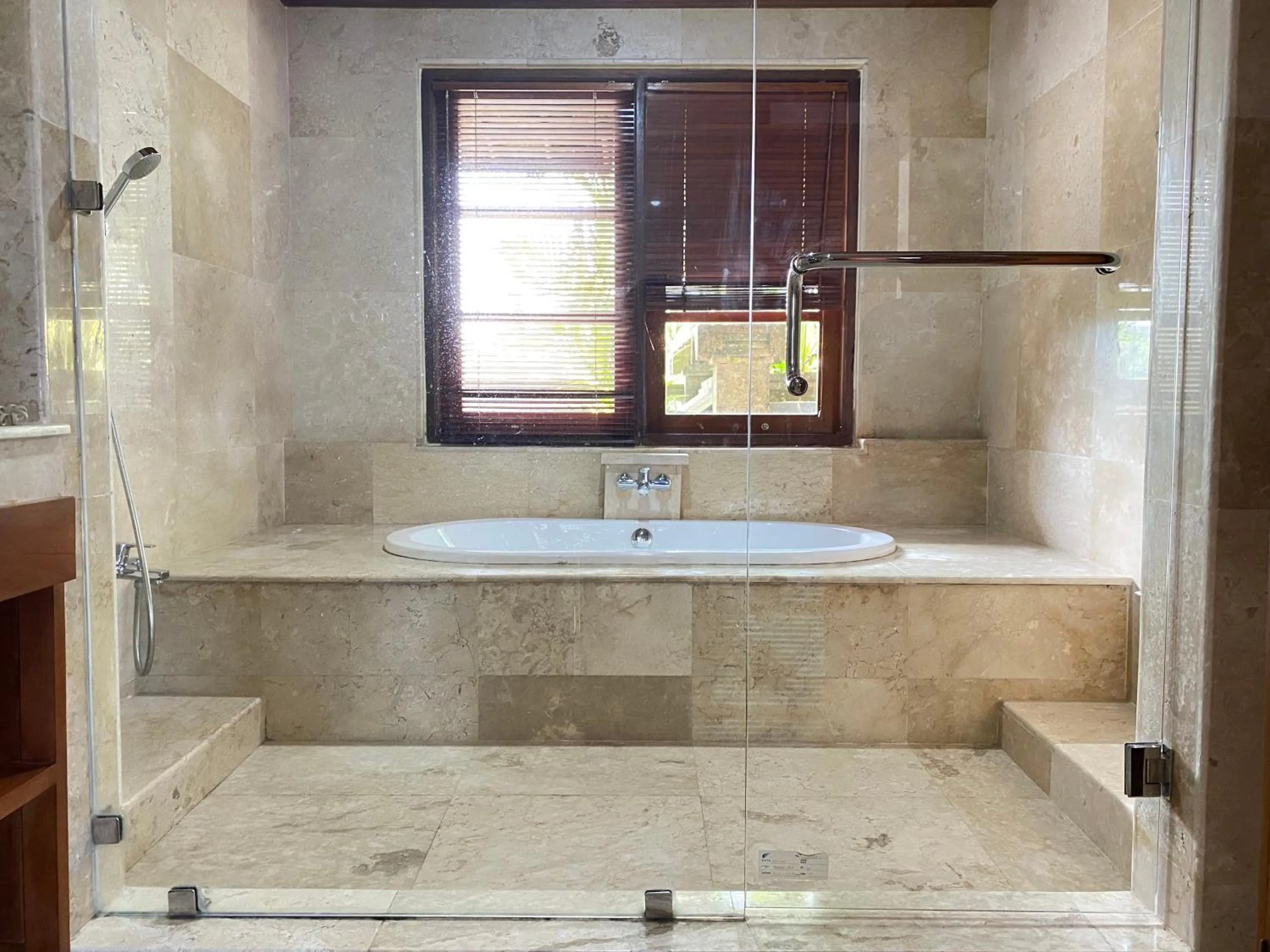 Hot Tub in Medewi Surf Villa Luxury