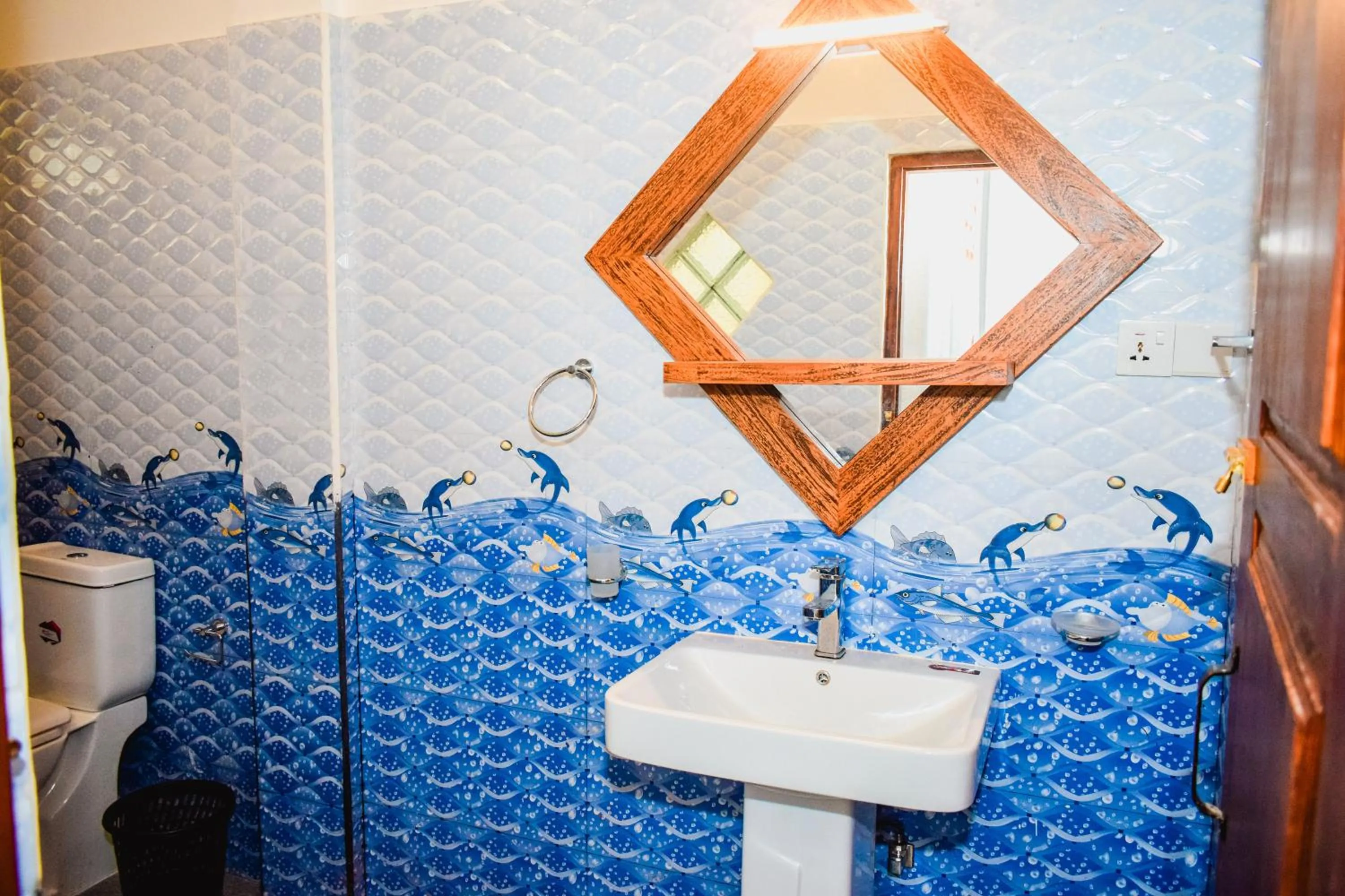 Shower in Blowhole Unawatuna