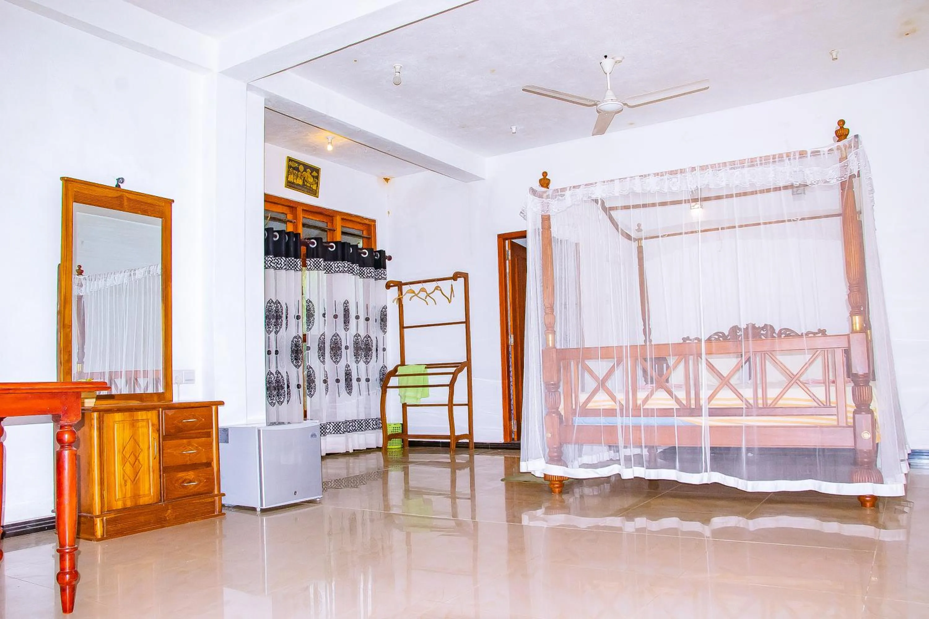 Bed in Blowhole Unawatuna