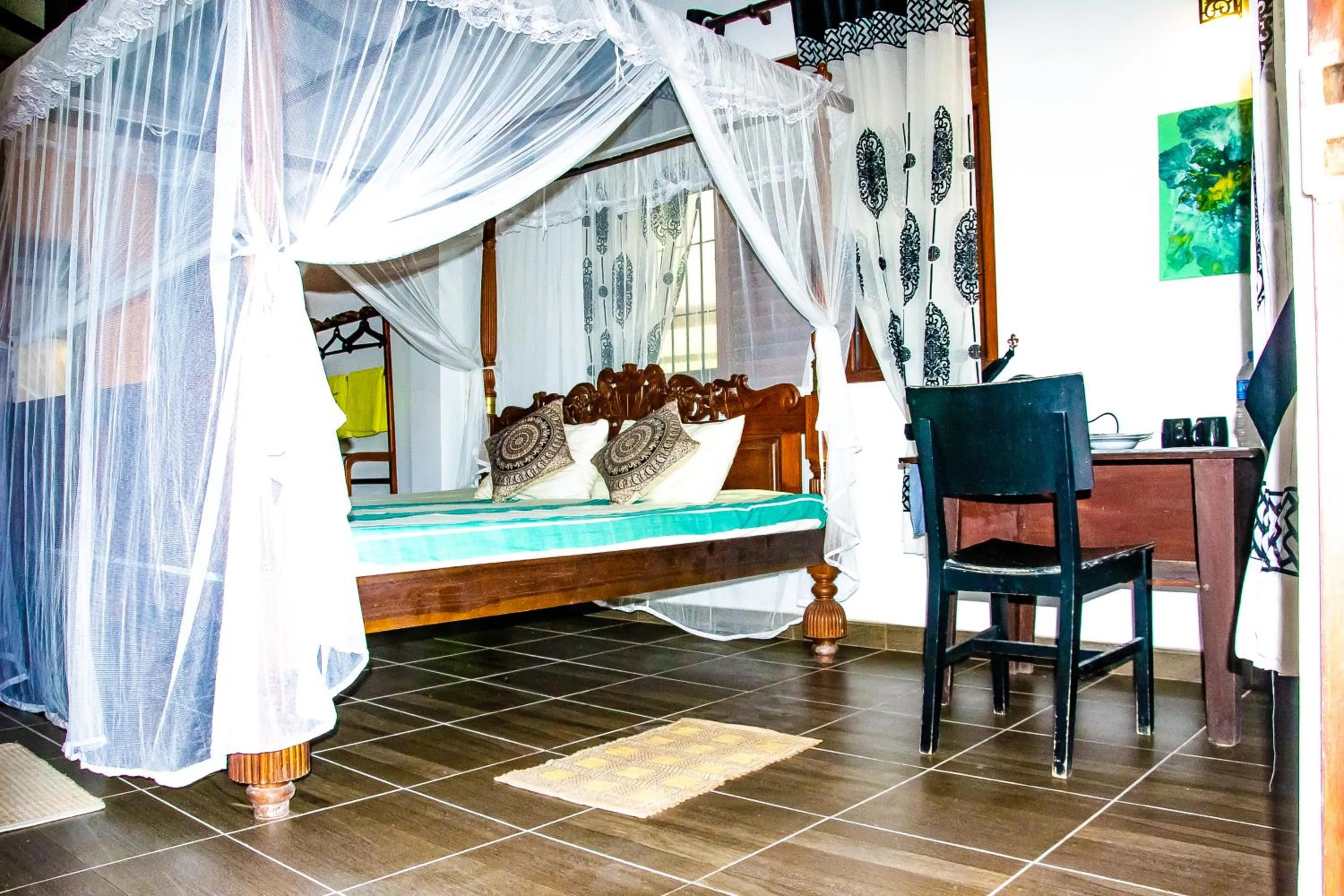 Bed in Blowhole Unawatuna