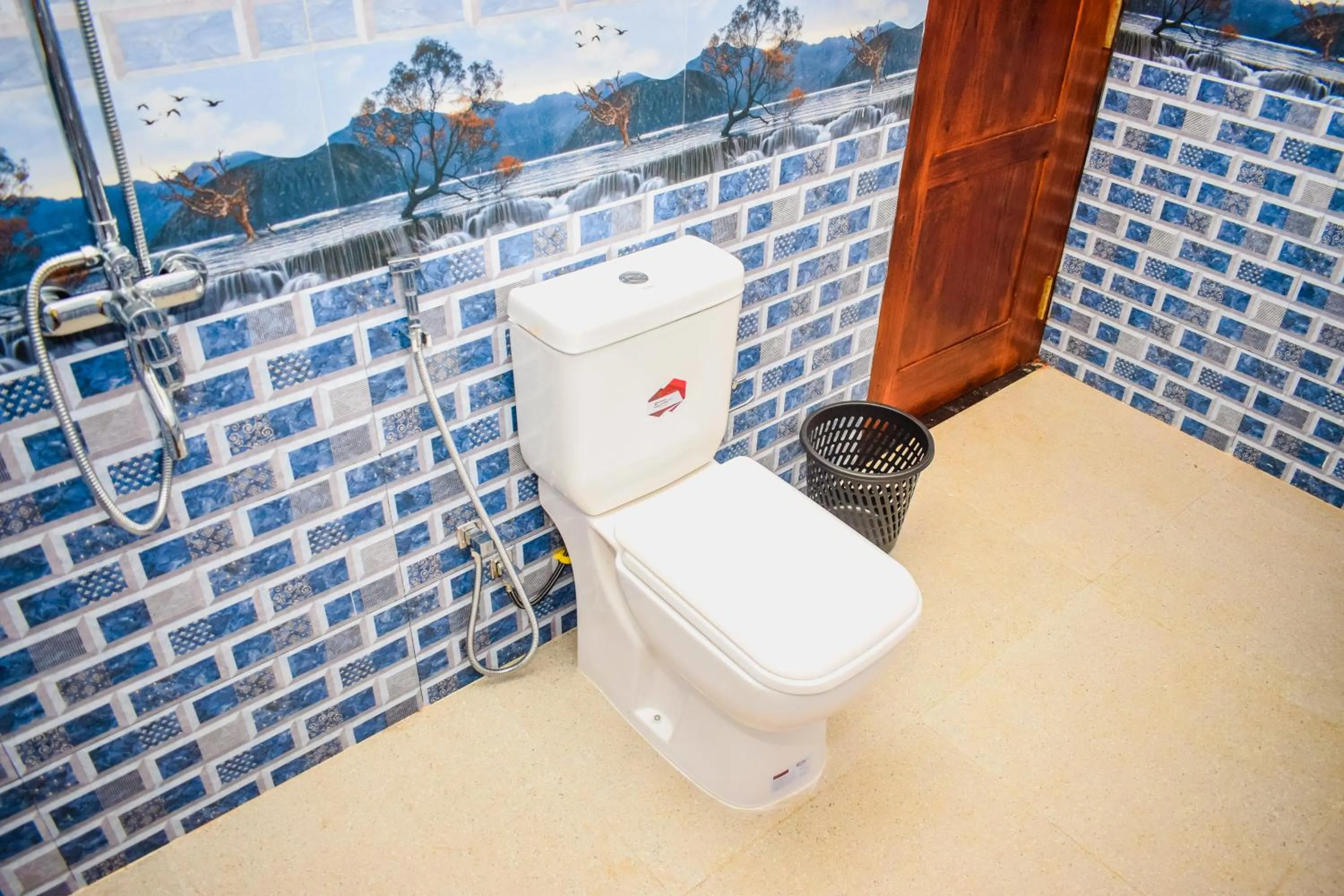 Toilet in Blowhole Unawatuna