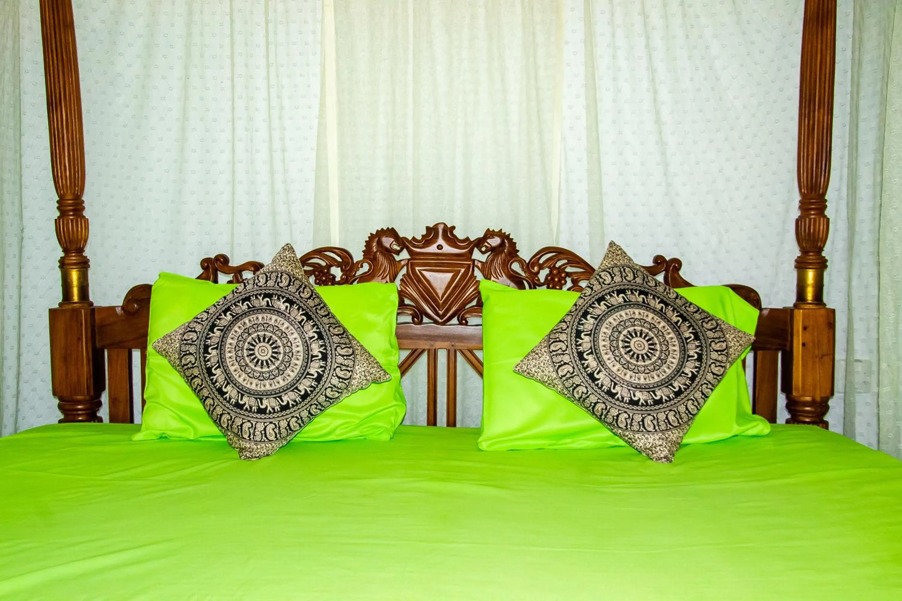 Bed in Blowhole Unawatuna