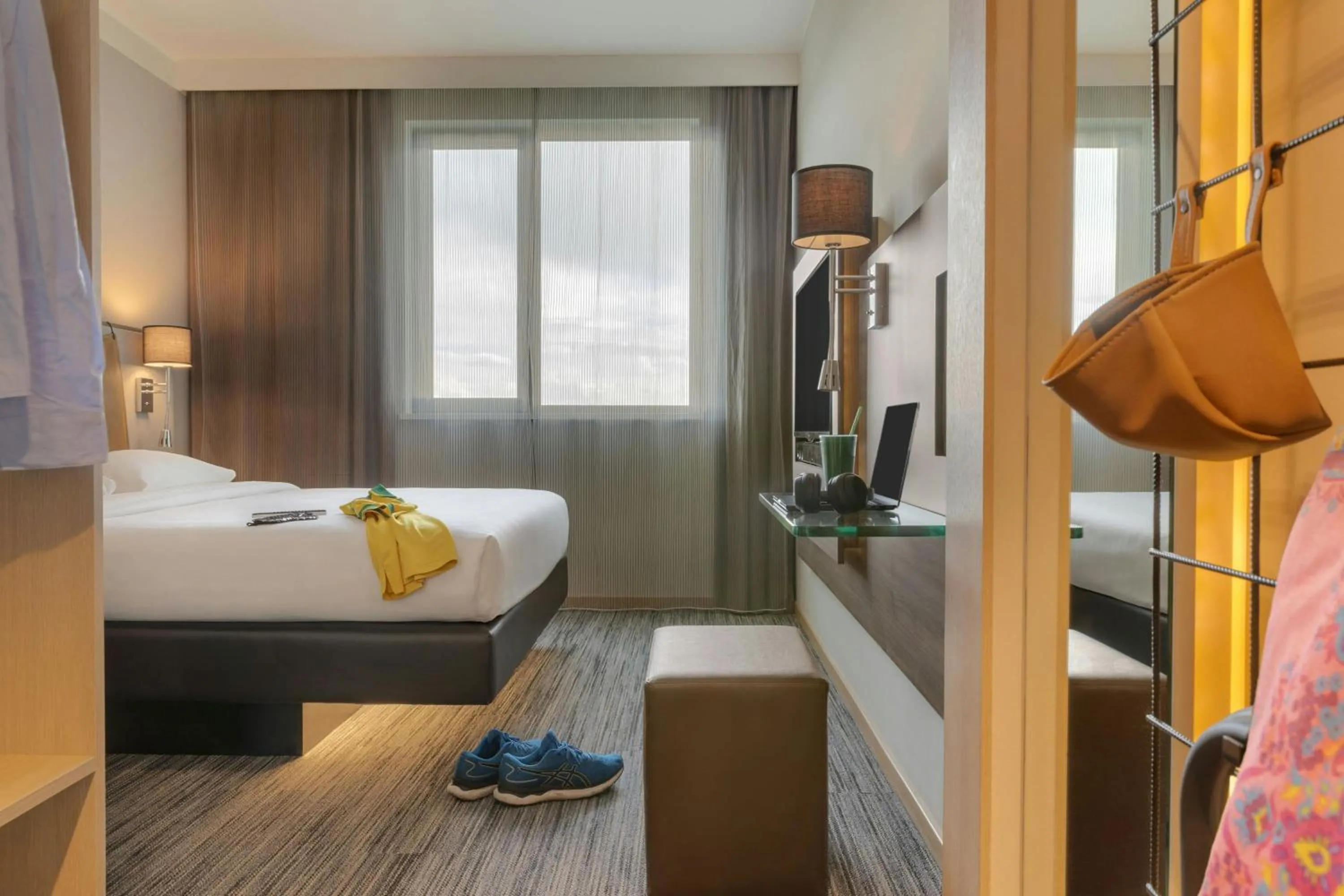 Bedroom, Bed in Moxy Milan Malpensa Airport