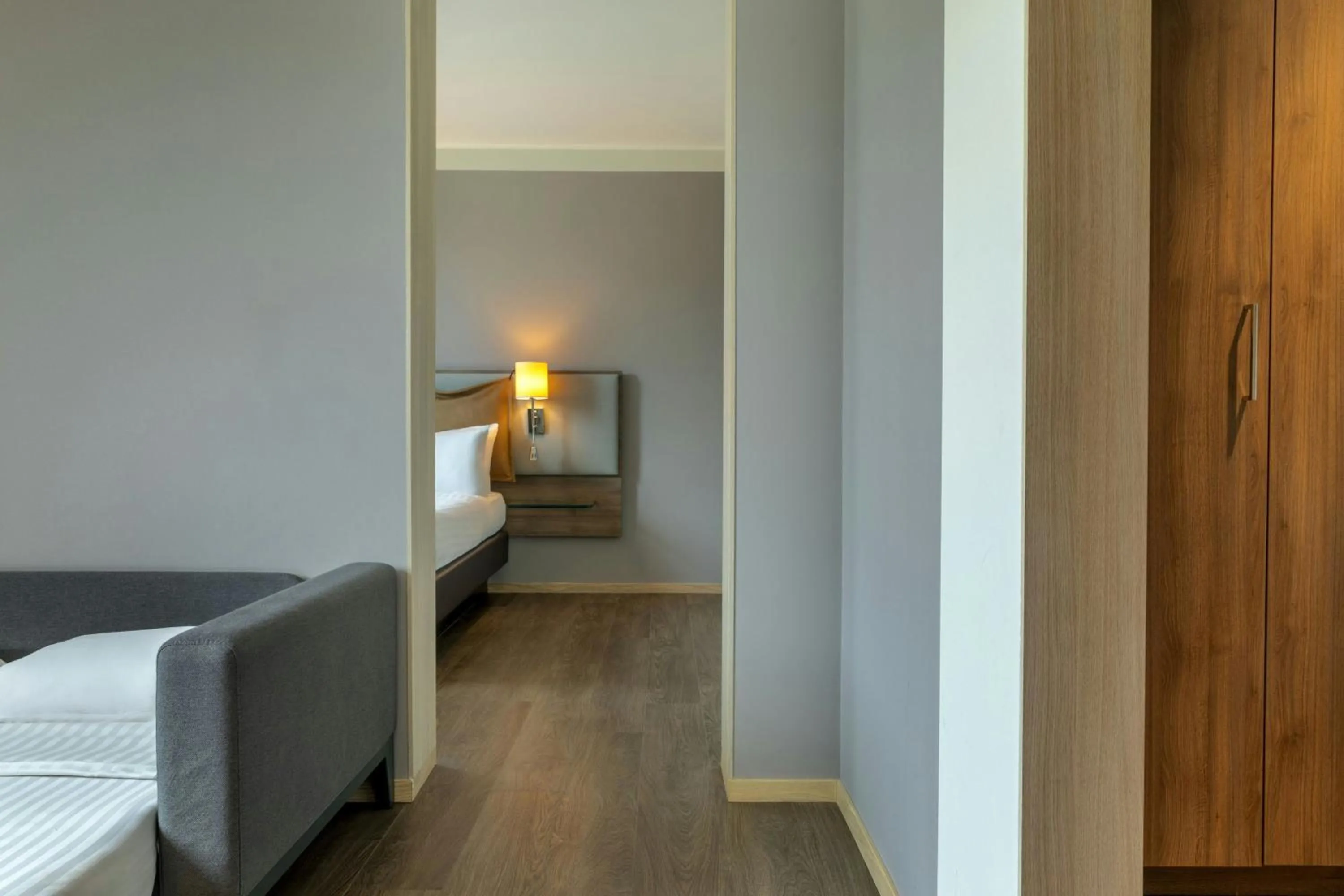 Bedroom, Bed in Moxy Milan Malpensa Airport