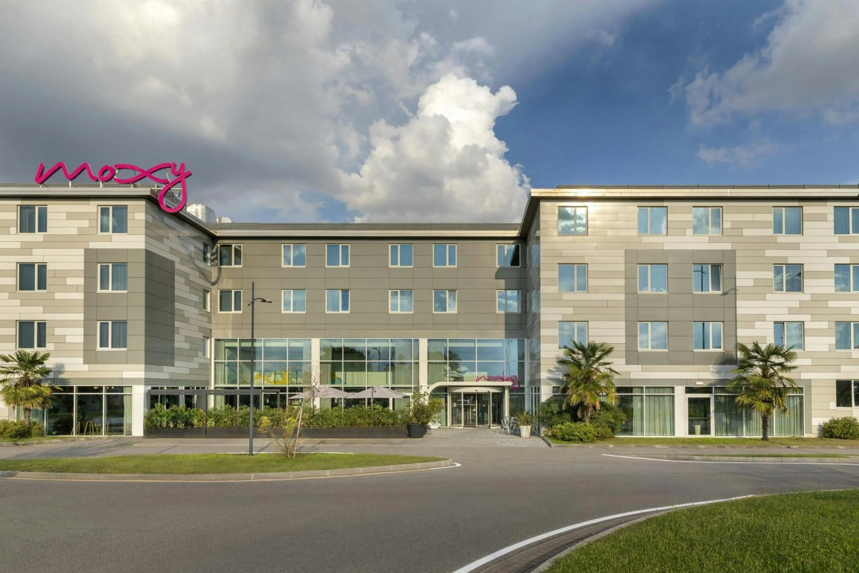 Property building in Moxy Milan Malpensa Airport