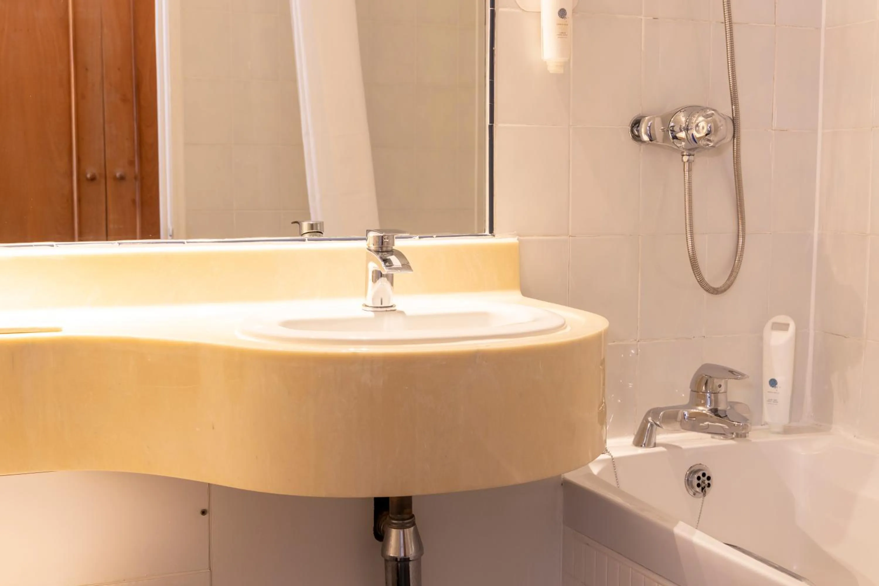 Bathroom in Roebuck by Greene King Inns