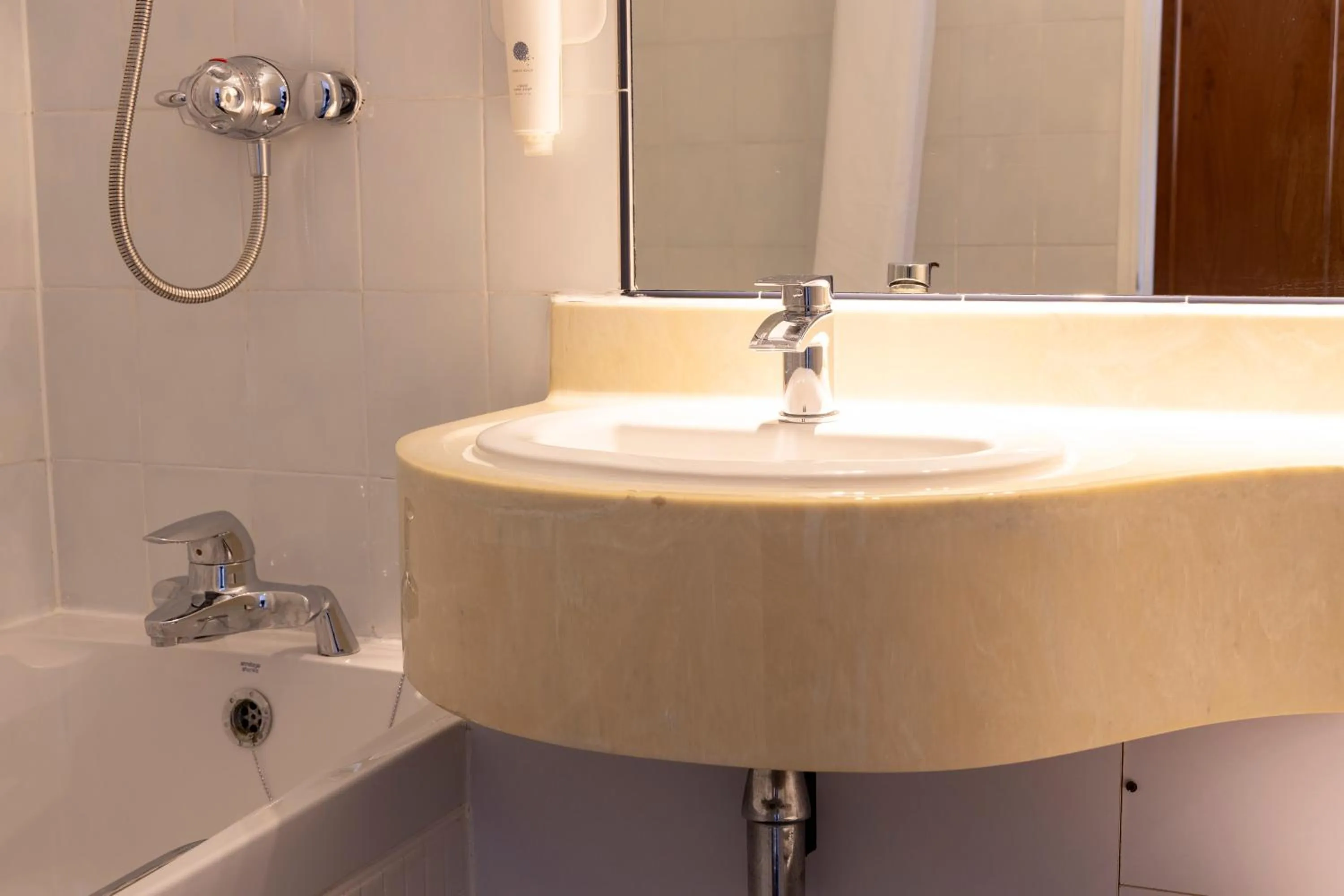 Roebuck by Greene King Inns