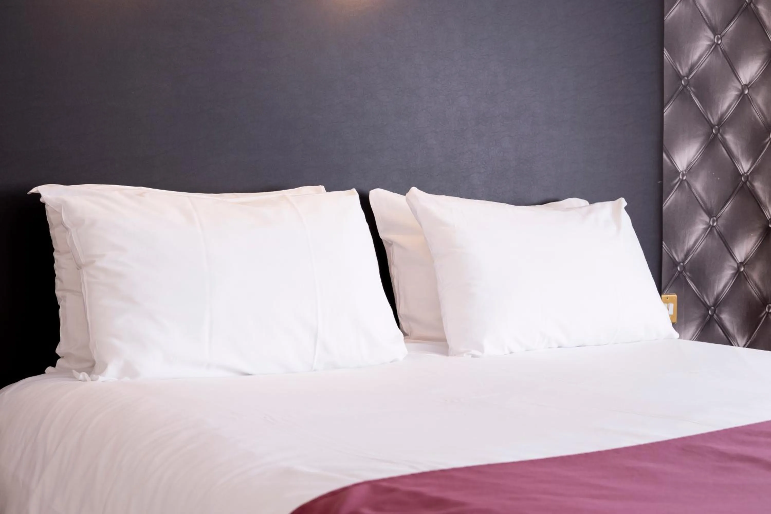 Bed in Roebuck by Greene King Inns