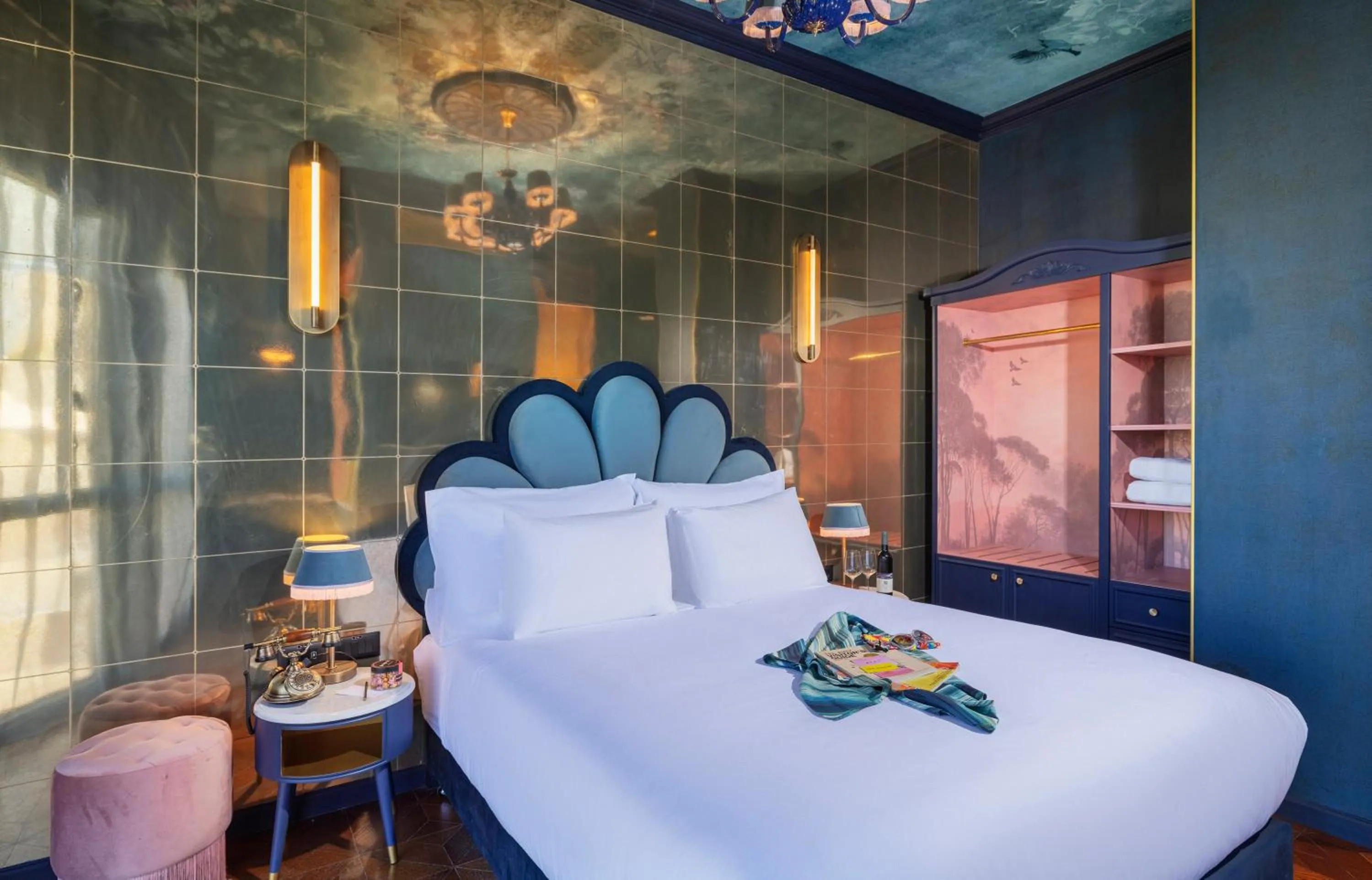 Bedroom, Bed in Play Levontin