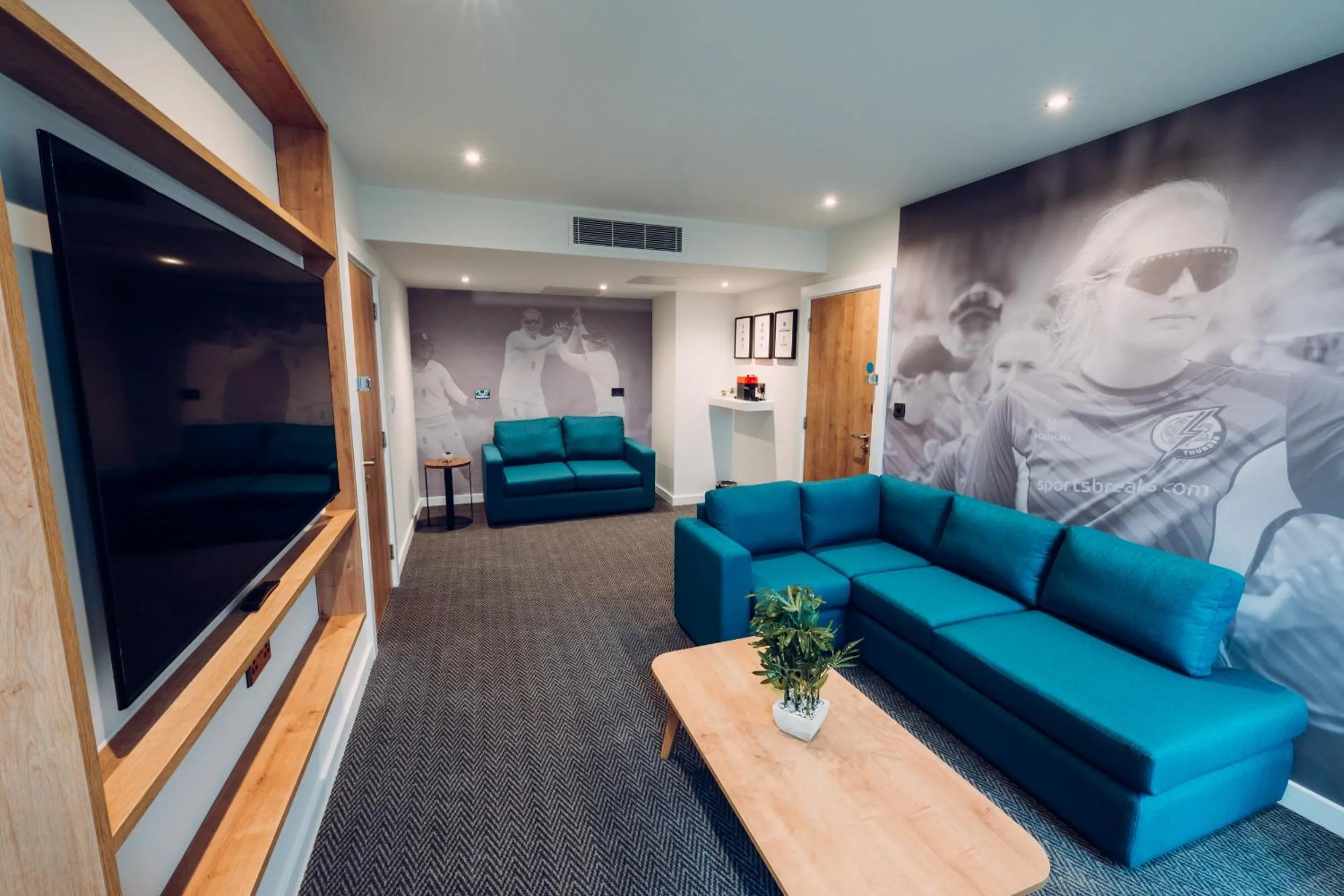 TV and multimedia in Hilton Garden Inn Manchester Emirates Old Trafford