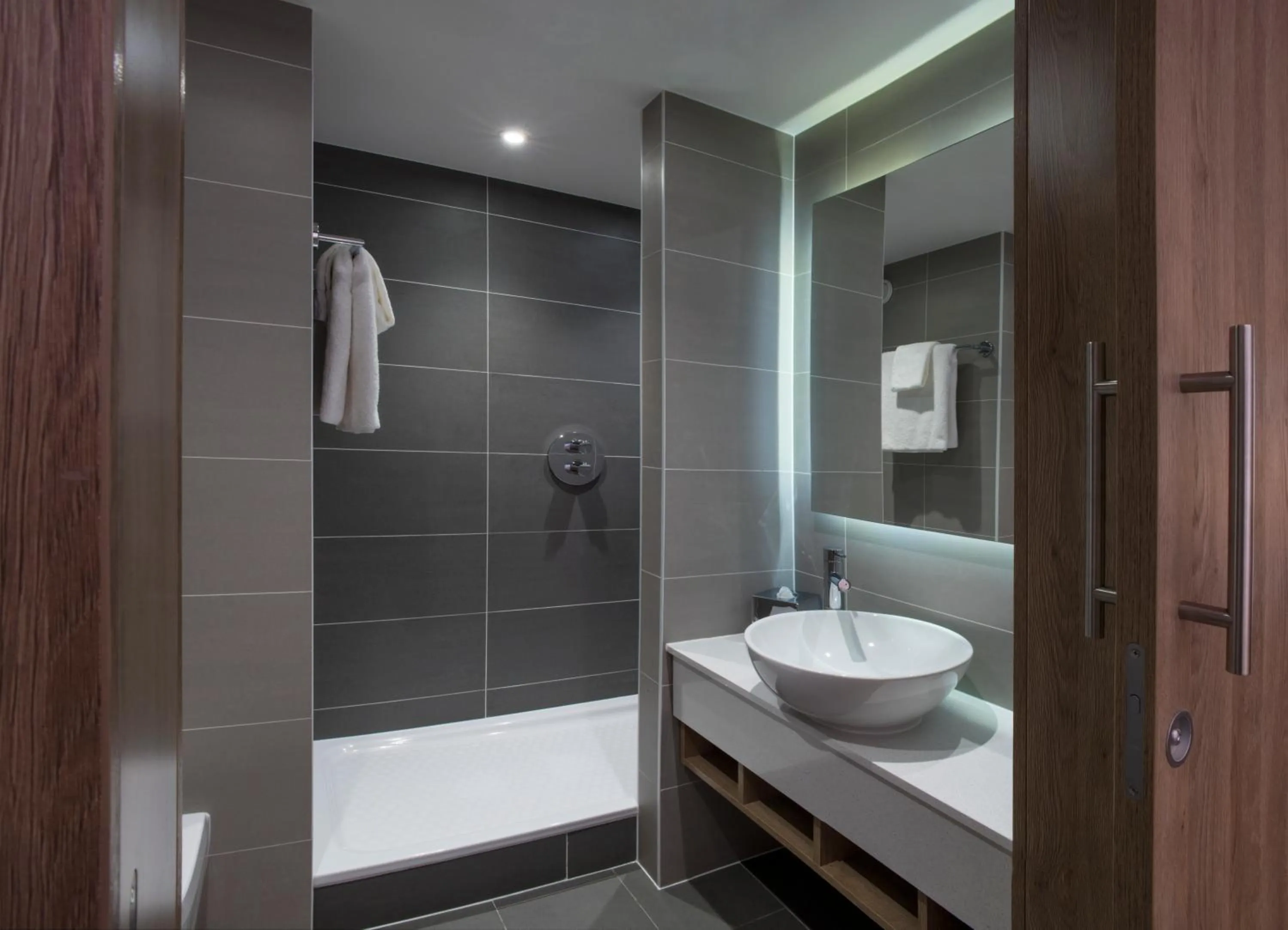 Bathroom in Hilton Garden Inn Manchester Emirates Old Trafford