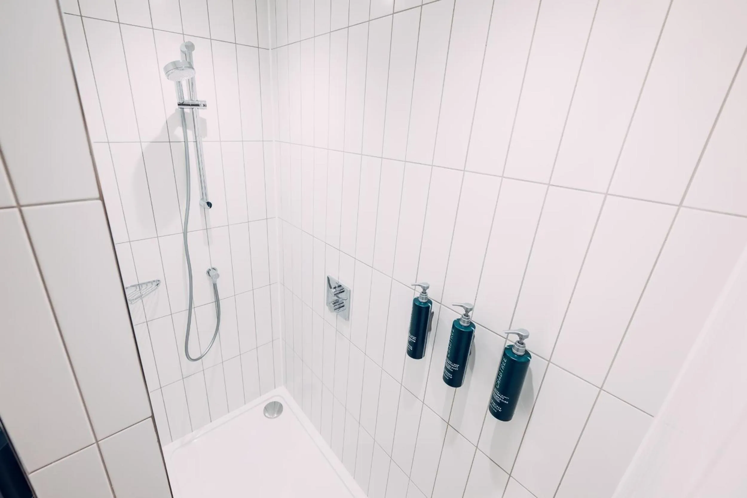 Shower in Hilton Garden Inn Manchester Emirates Old Trafford